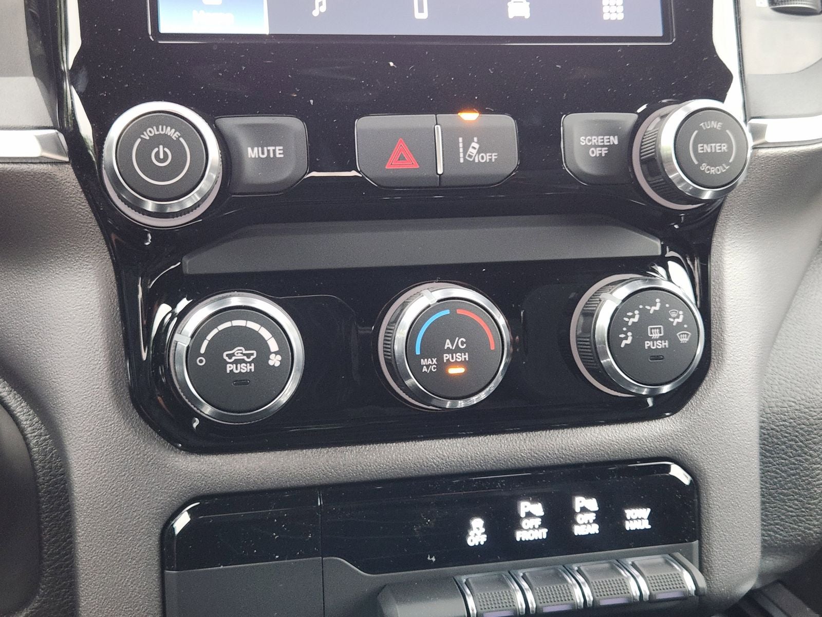 2026 RAM Ram 1500 RAM 1500 LONE STAR CREW CAB 4X2 5'7' BOX