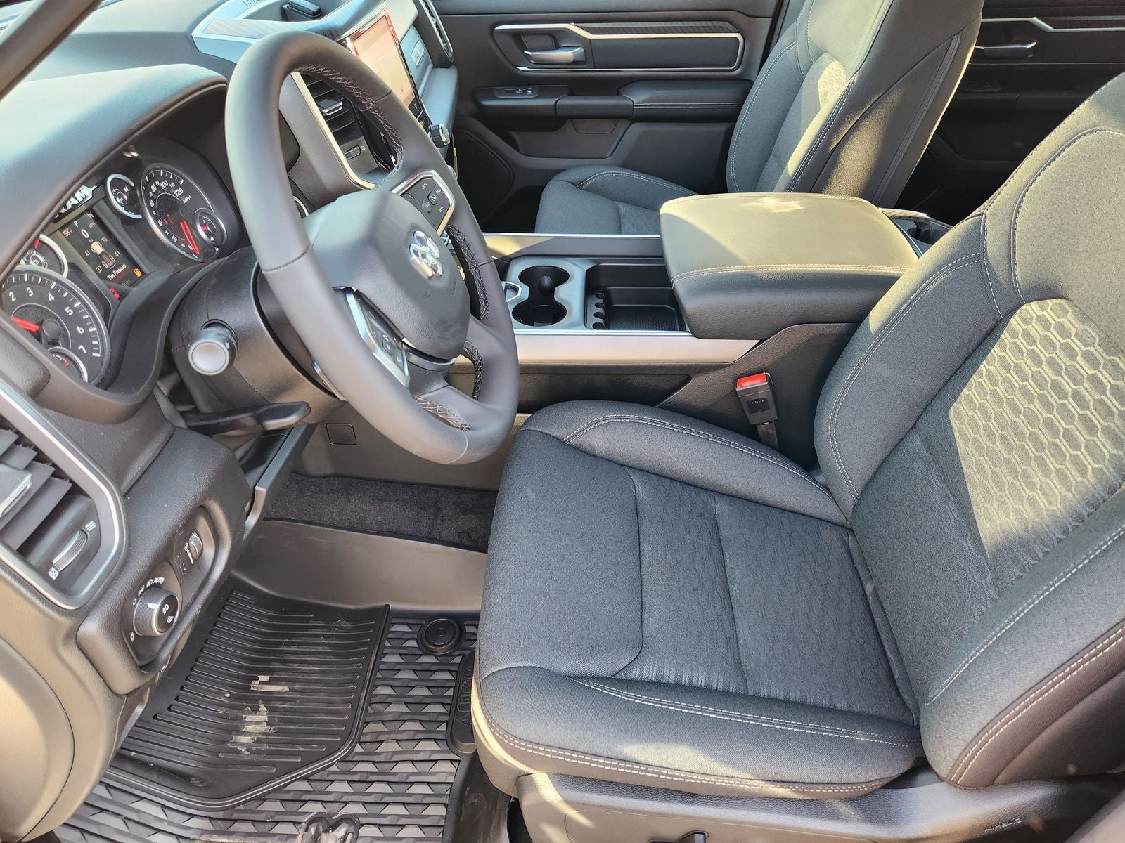 2026 RAM Ram 1500 RAM 1500 LONE STAR CREW CAB 4X2 5'7' BOX