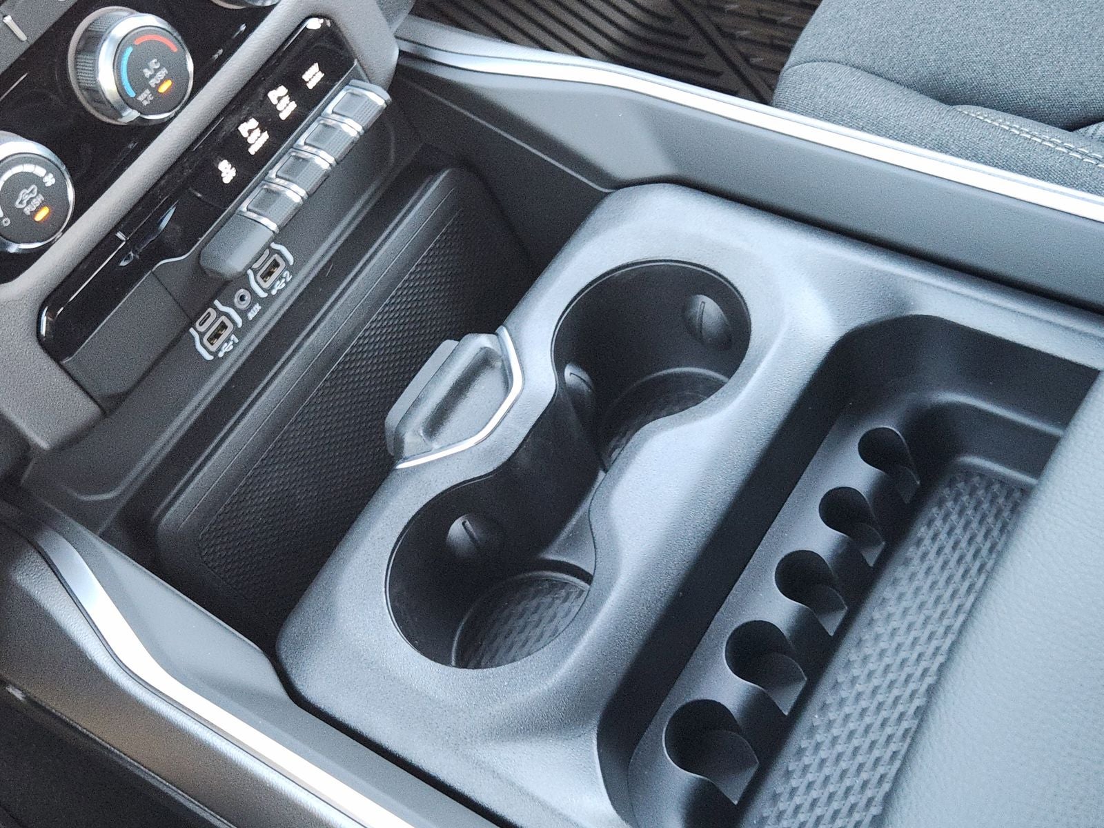 2026 RAM Ram 1500 RAM 1500 LONE STAR CREW CAB 4X2 5'7' BOX