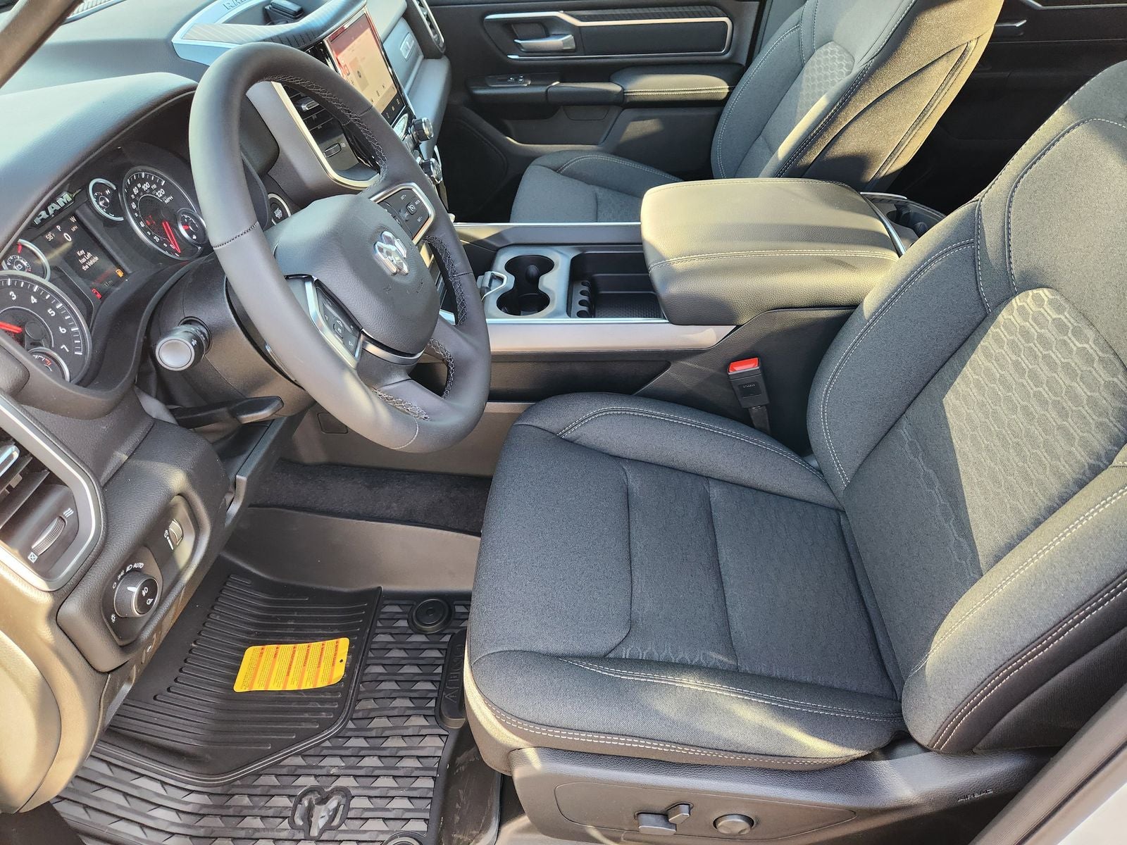 2026 RAM Ram 1500 RAM 1500 LONE STAR CREW CAB 4X2 5'7' BOX