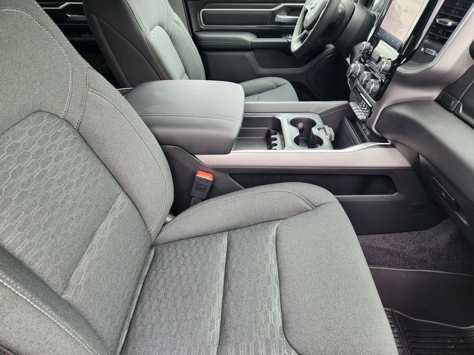 2026 RAM Ram 1500 RAM 1500 LONE STAR CREW CAB 4X2 5'7' BOX