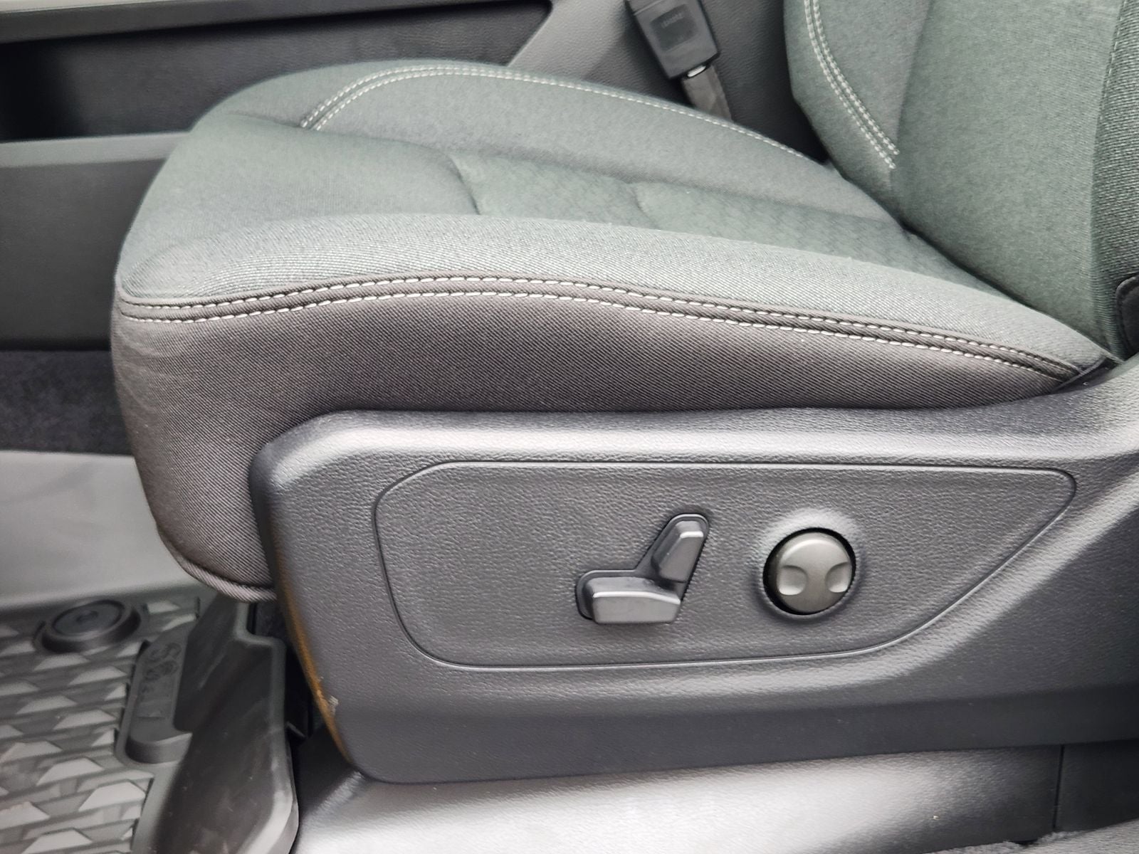 2026 RAM Ram 1500 RAM 1500 LONE STAR CREW CAB 4X2 5'7' BOX