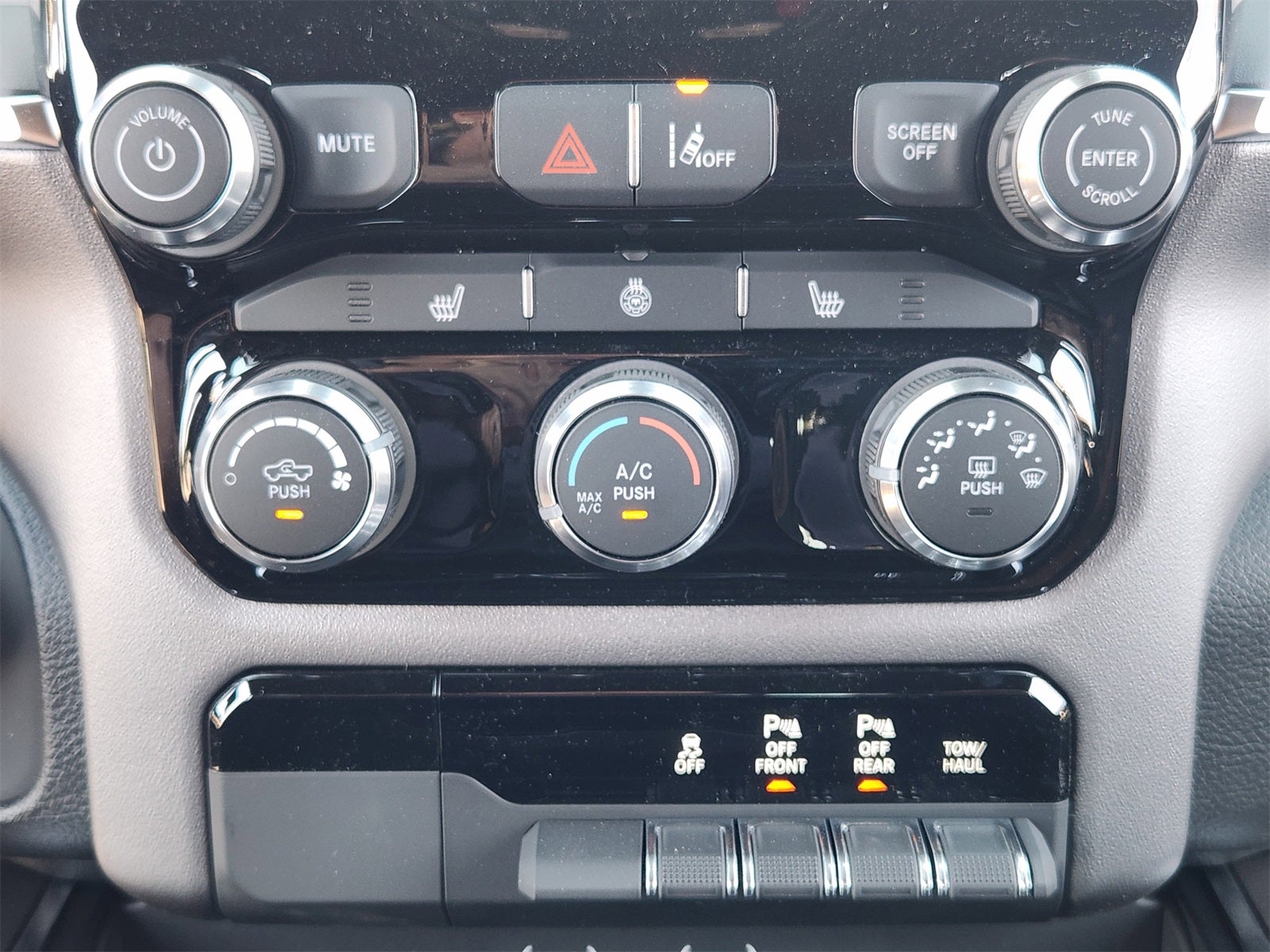 2026 RAM Ram 1500 RAM 1500 LONE STAR CREW CAB 4X2 5'7' BOX