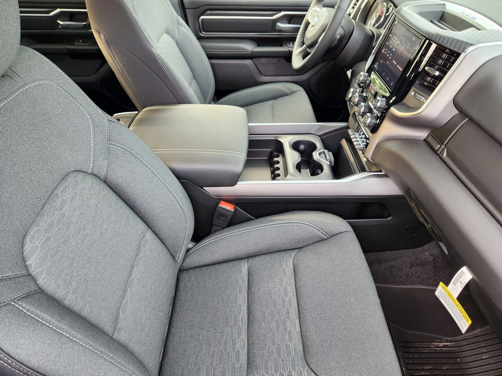 2026 RAM Ram 1500 RAM 1500 LONE STAR CREW CAB 4X2 5'7' BOX