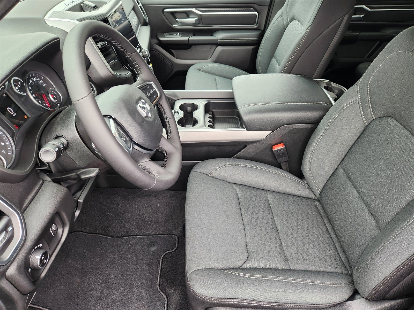 2026 RAM Ram 1500 RAM 1500 LONE STAR CREW CAB 4X2 5'7' BOX