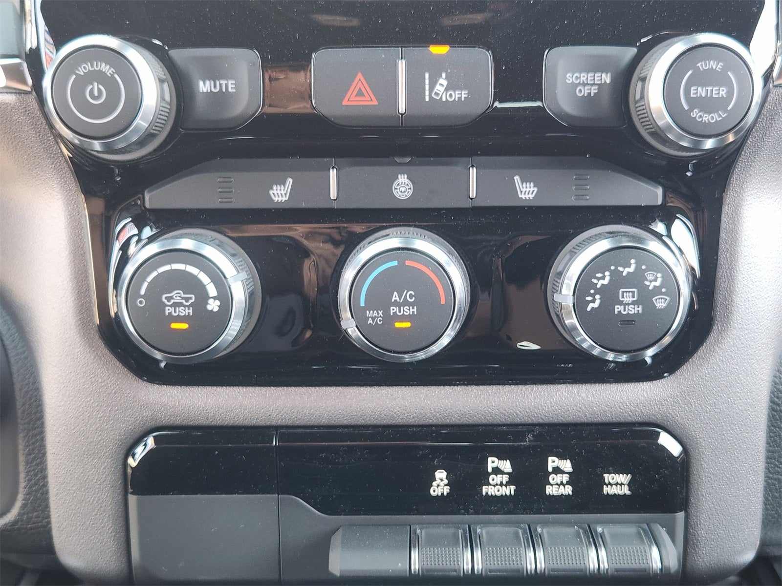 2026 RAM Ram 1500 RAM 1500 LONE STAR CREW CAB 4X2 5'7' BOX