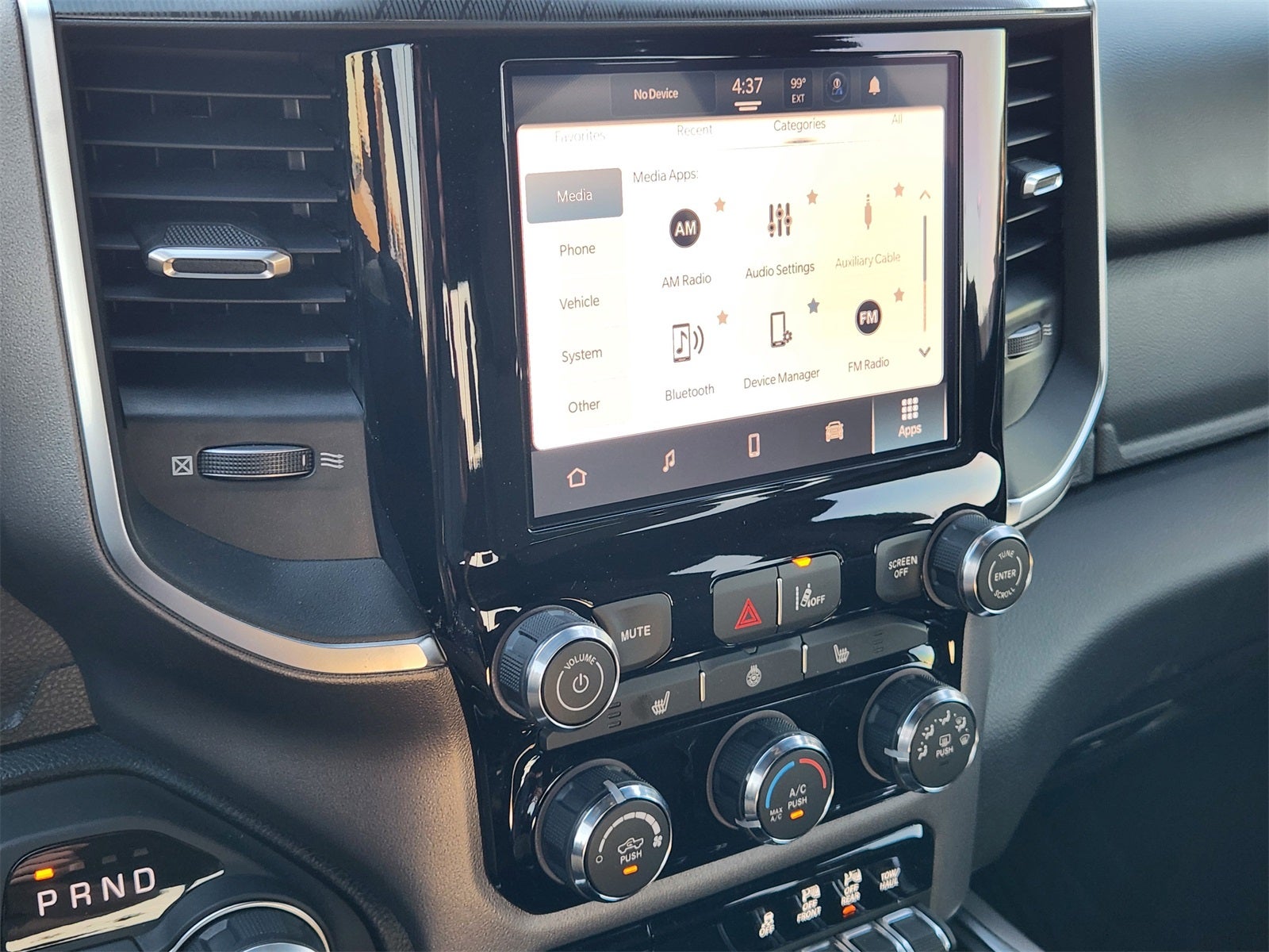 2026 RAM Ram 1500 RAM 1500 LONE STAR CREW CAB 4X2 5'7' BOX