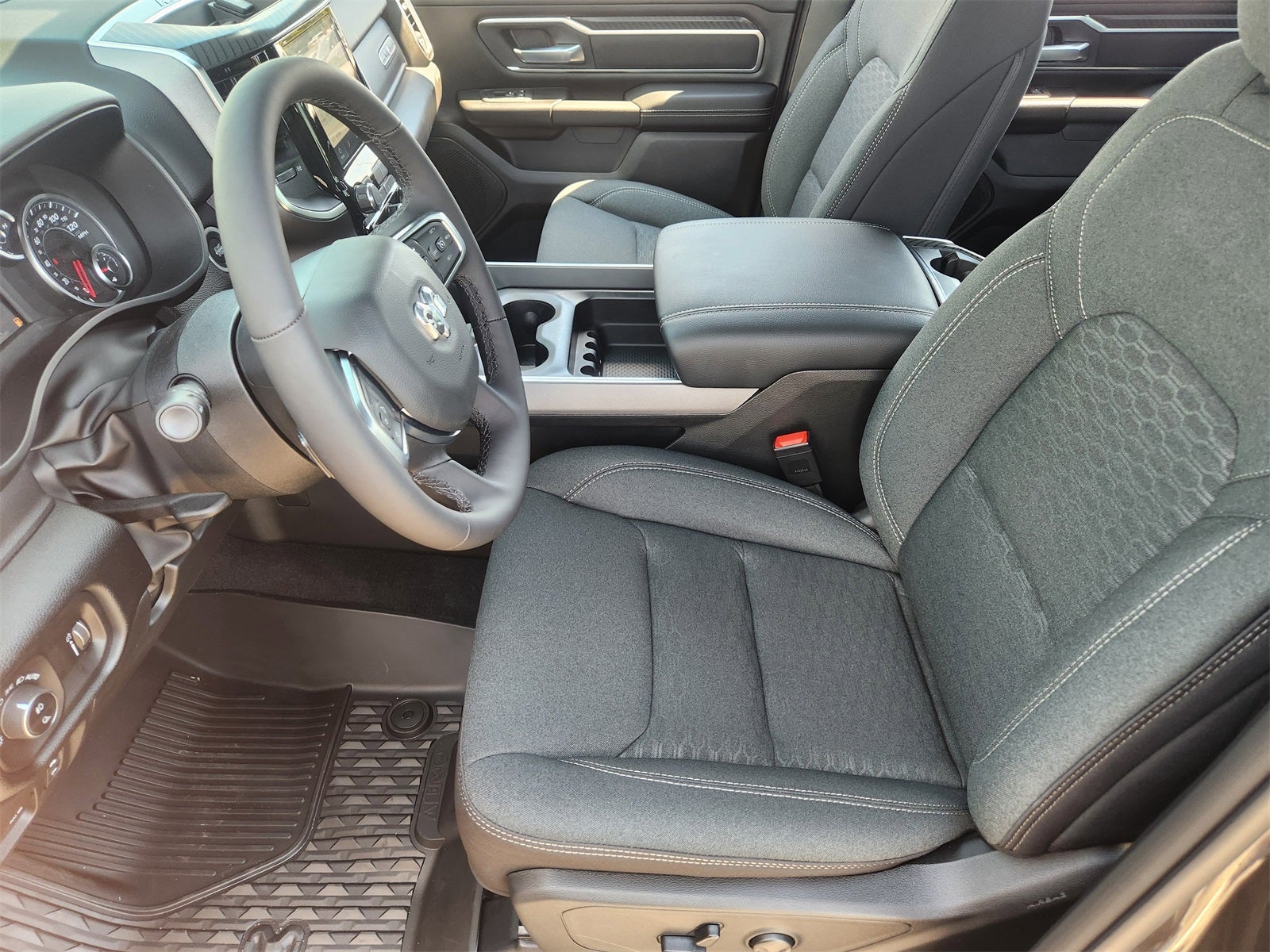 2026 RAM Ram 1500 RAM 1500 LONE STAR CREW CAB 4X2 5'7' BOX