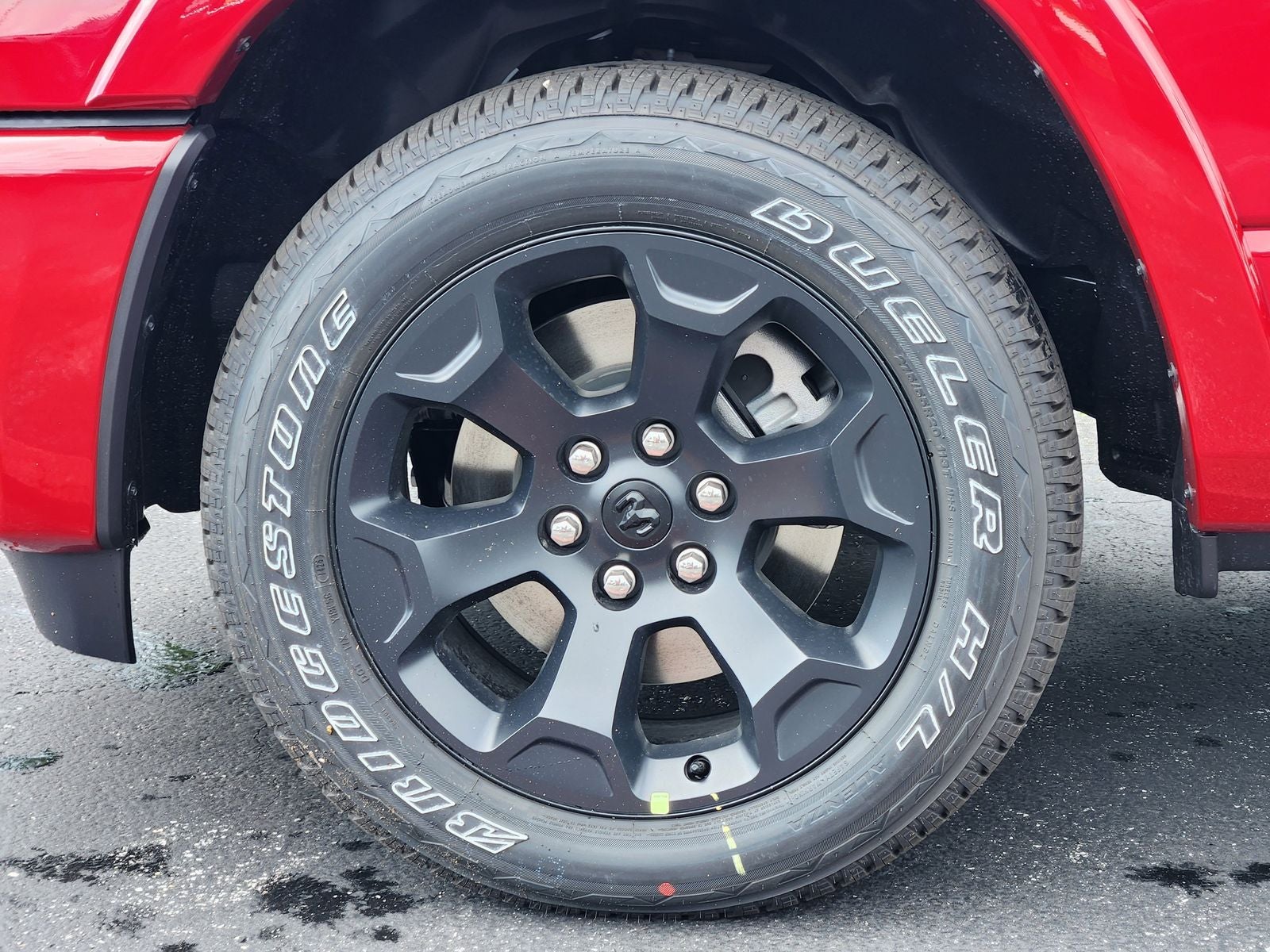 2026 RAM Ram 1500 RAM 1500 LONE STAR CREW CAB 4X2 5'7' BOX