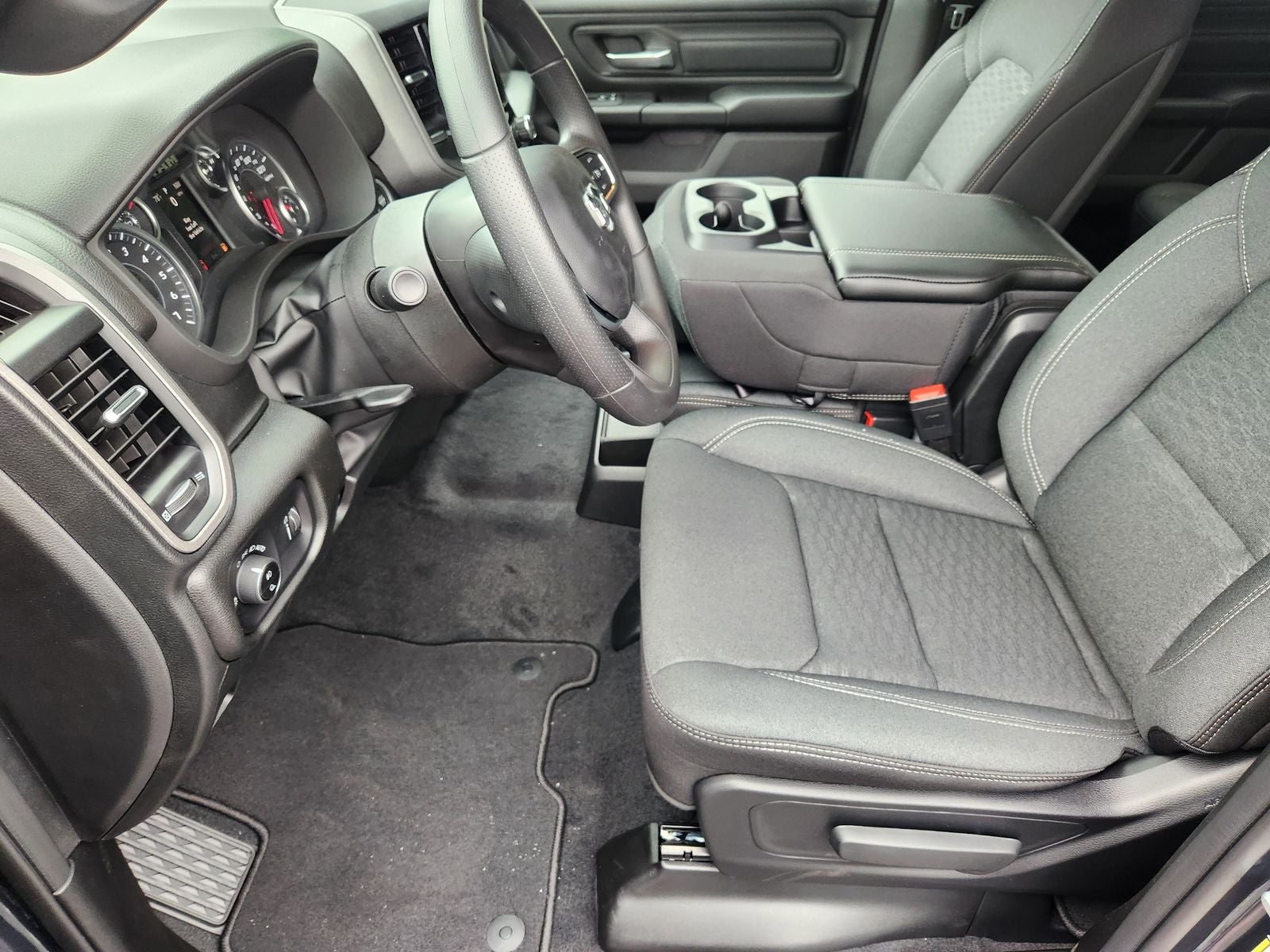 2026 RAM Ram 1500 RAM 1500 EXPRESS CREW CAB 4X2 5'7' BOX