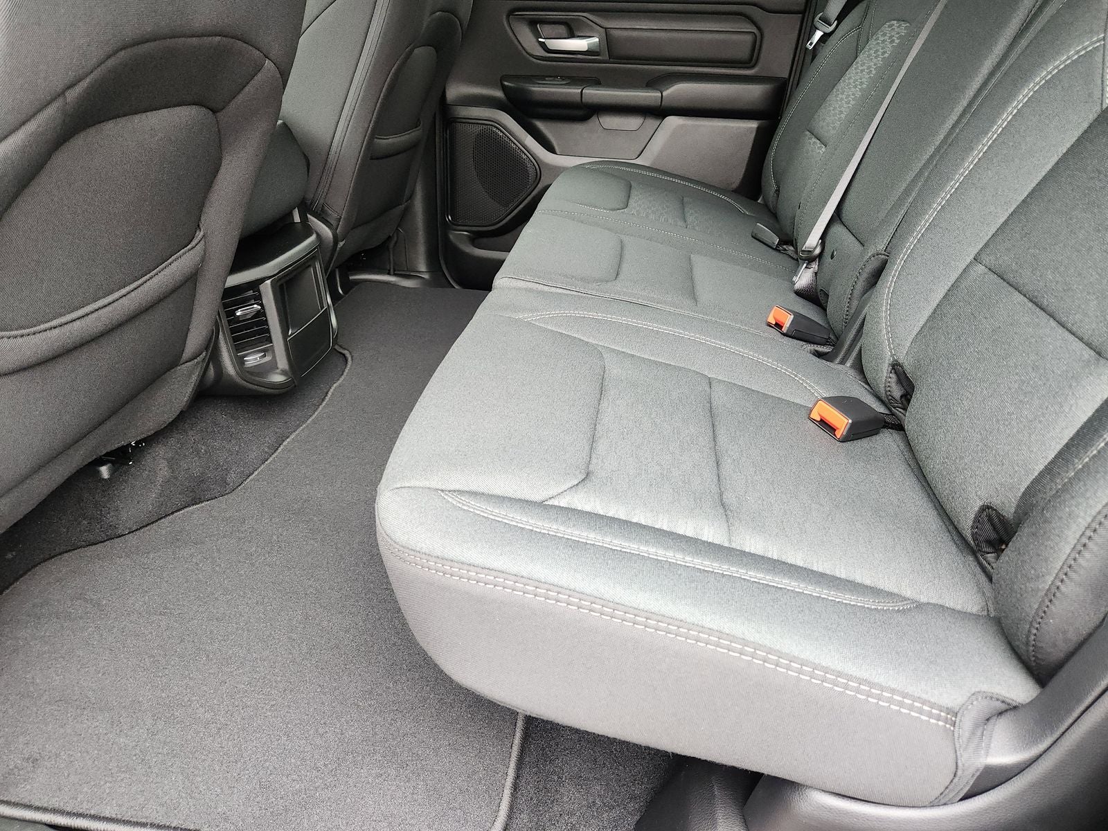 2026 RAM Ram 1500 RAM 1500 EXPRESS CREW CAB 4X2 5'7' BOX