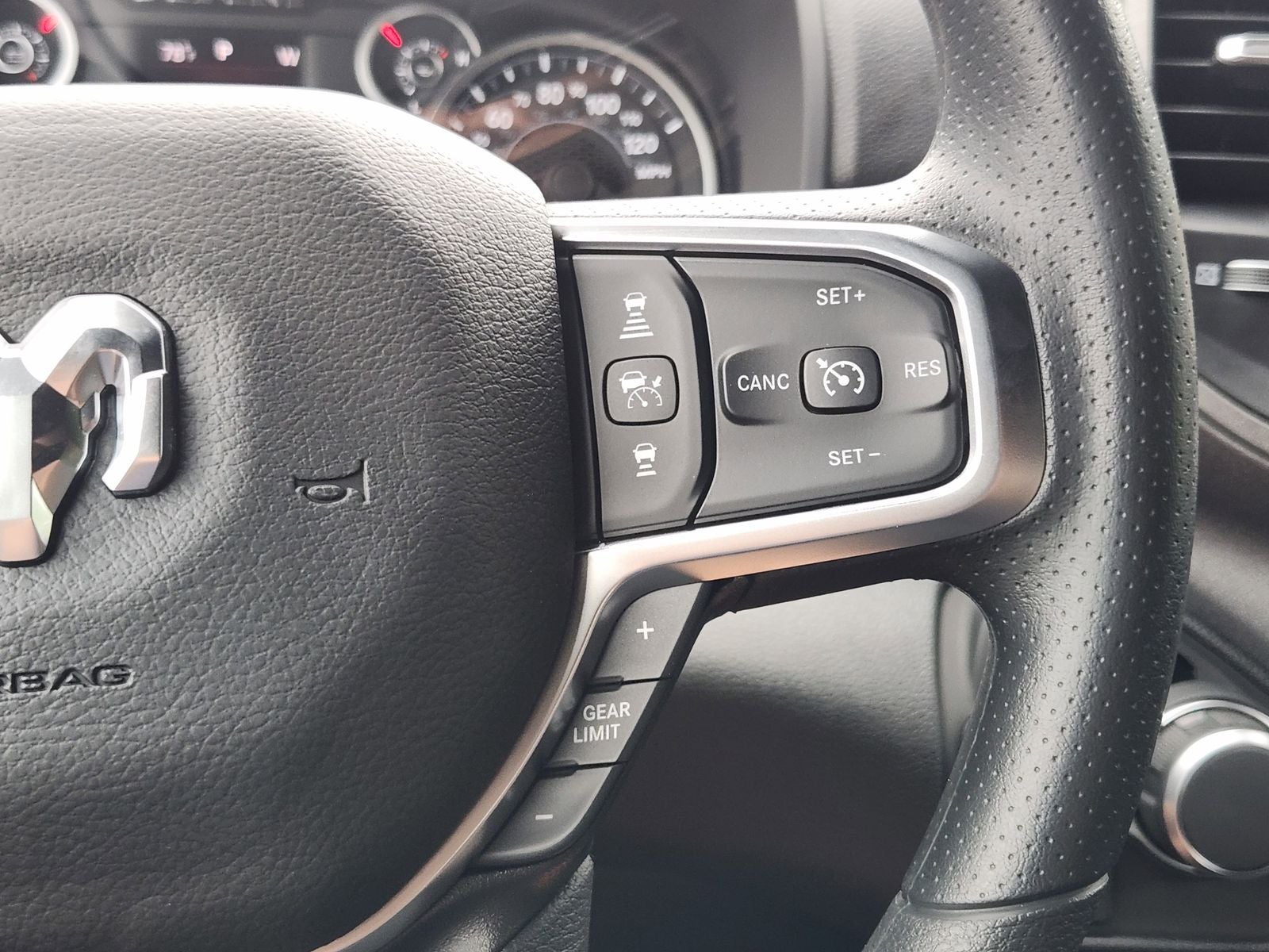 2026 RAM Ram 1500 RAM 1500 EXPRESS CREW CAB 4X2 5'7' BOX