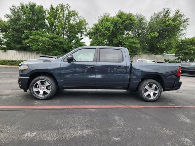 2026 RAM Ram 1500 RAM 1500 EXPRESS CREW CAB 4X2 5'7' BOX