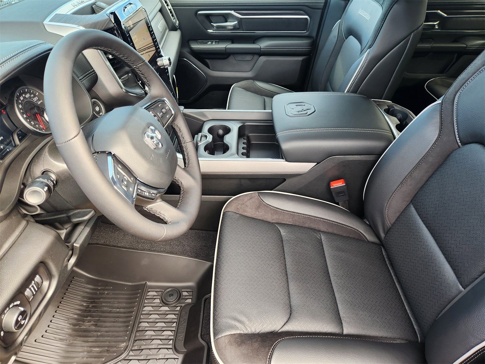 2026 RAM Ram 1500 RAM 1500 LARAMIE CREW CAB 4X2 5'7' BOX