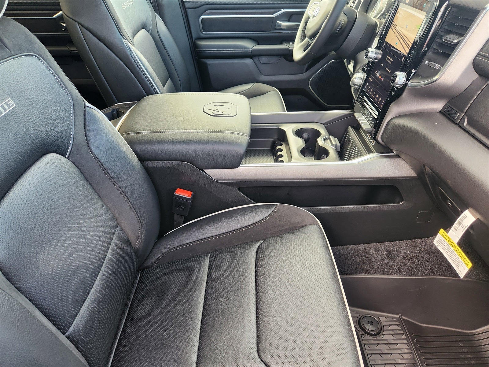 2026 RAM Ram 1500 RAM 1500 LARAMIE CREW CAB 4X2 5'7' BOX