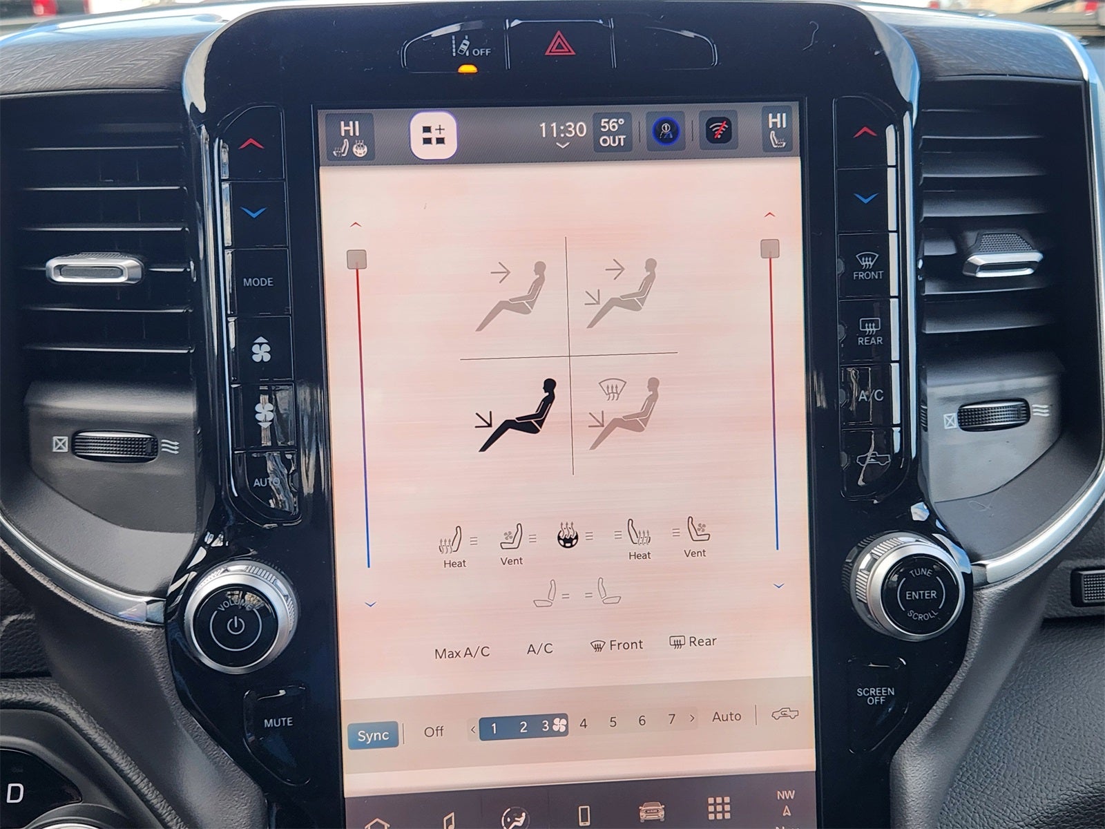 2026 RAM Ram 1500 RAM 1500 LARAMIE CREW CAB 4X2 5'7' BOX