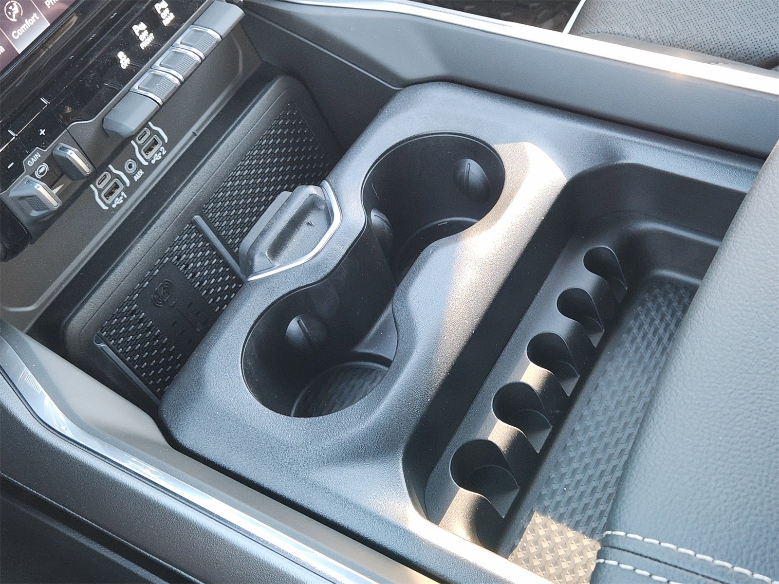 2026 RAM Ram 1500 RAM 1500 LARAMIE CREW CAB 4X2 5'7' BOX