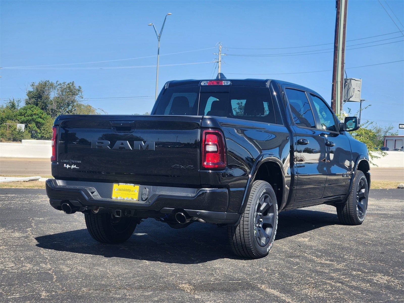 2026 RAM Ram 1500 RAM 1500 LONE STAR CREW CAB 4X4 5'7' BOX