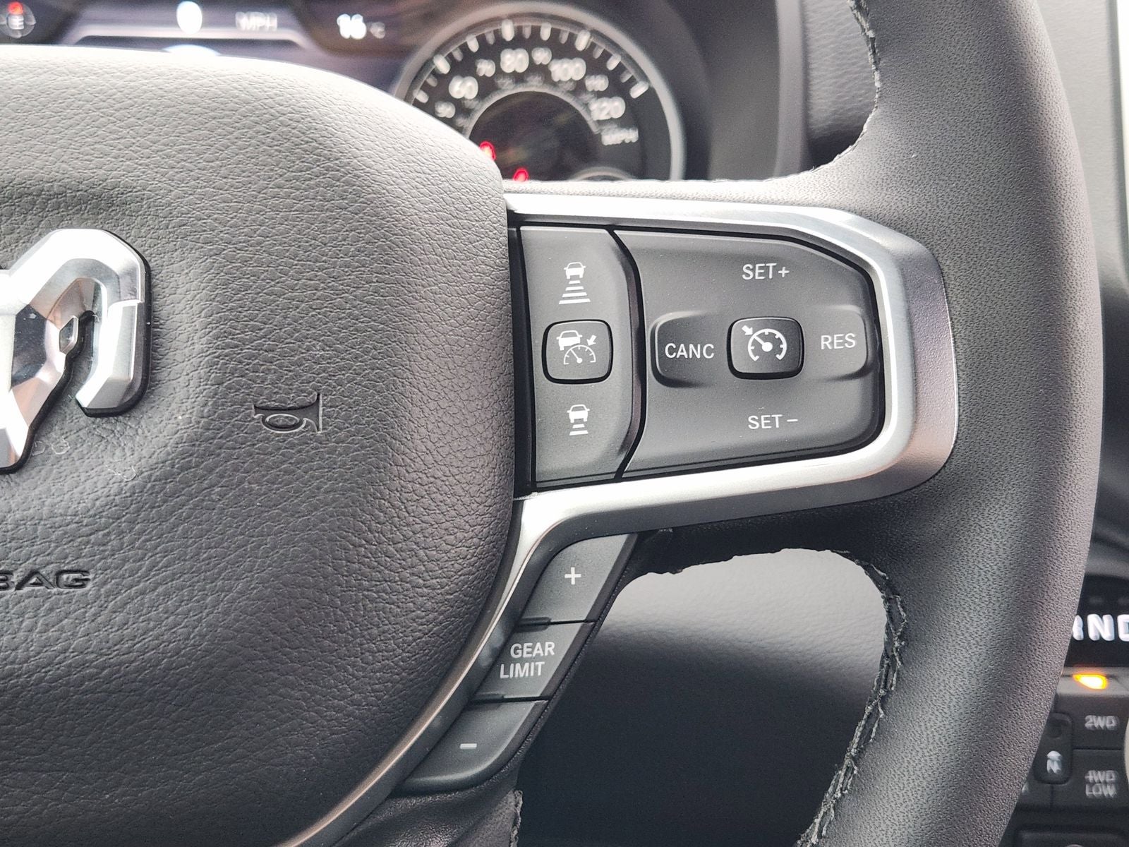 2026 RAM Ram 1500 RAM 1500 LONE STAR CREW CAB 4X4 5'7' BOX