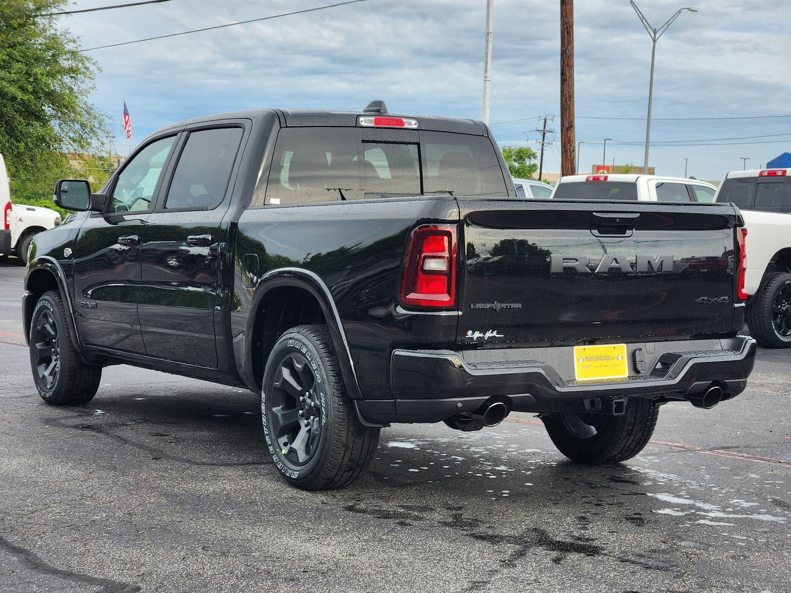 2026 RAM Ram 1500 RAM 1500 LONE STAR CREW CAB 4X4 5'7' BOX