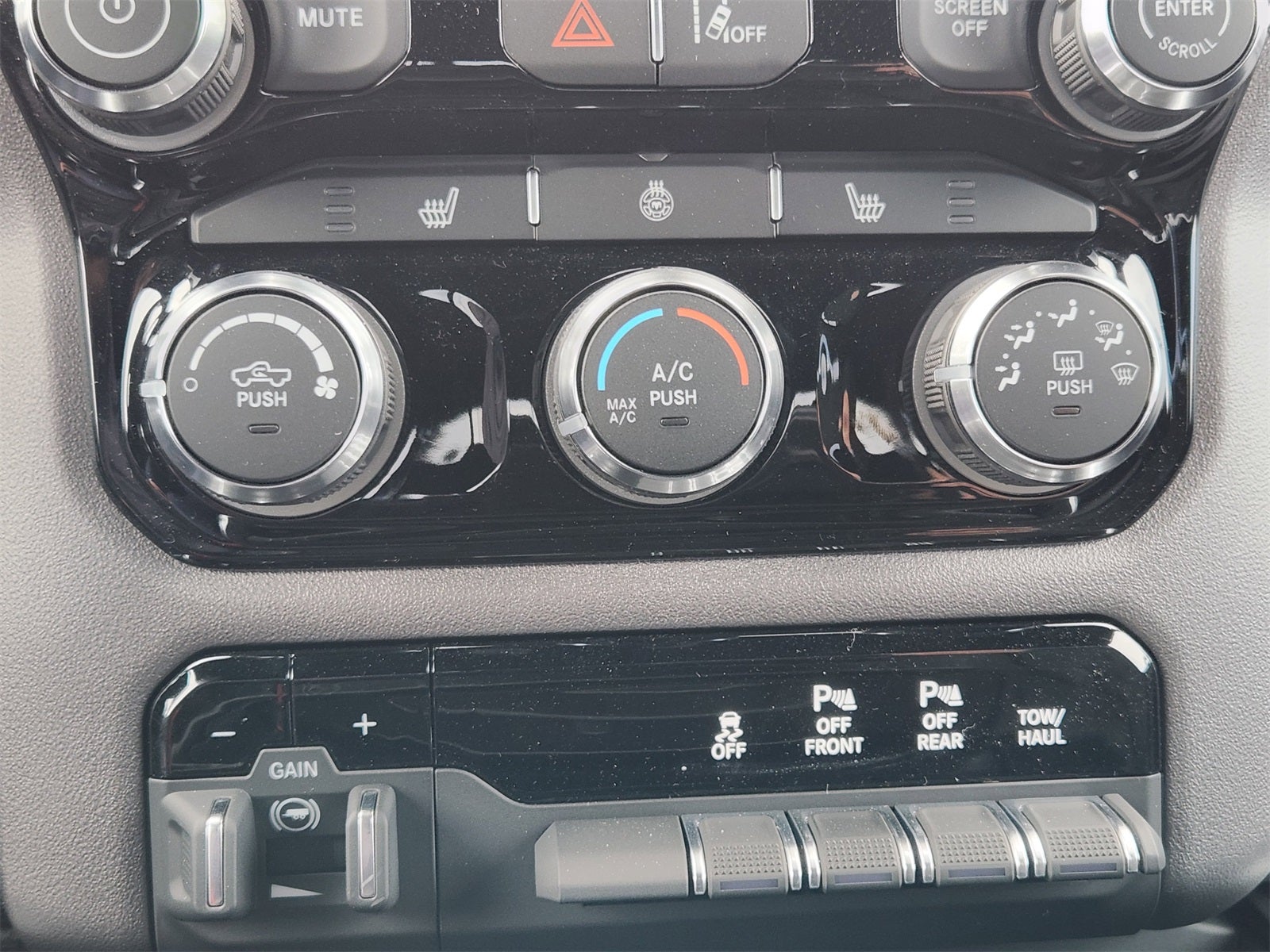 2026 RAM Ram 1500 RAM 1500 LONE STAR CREW CAB 4X4 5'7' BOX