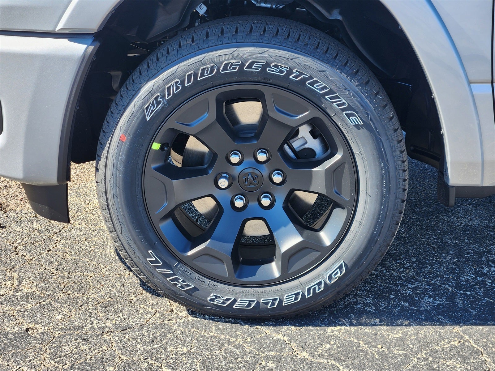 2026 RAM Ram 1500 RAM 1500 LONE STAR CREW CAB 4X4 5'7' BOX