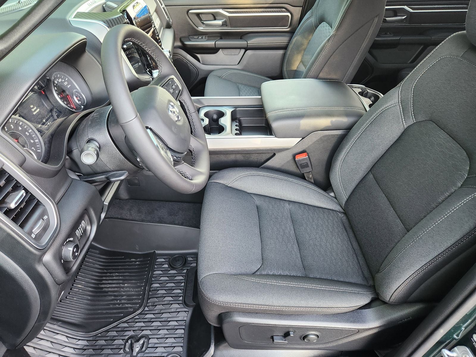 2026 RAM Ram 1500 RAM 1500 LONE STAR CREW CAB 4X4 5'7' BOX