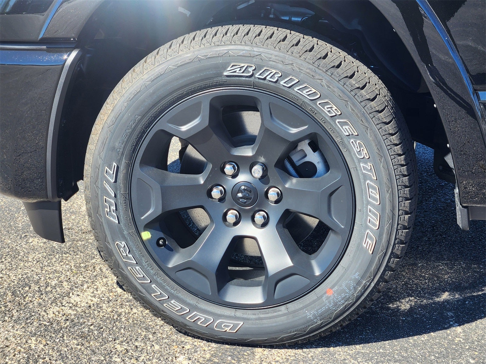 2026 RAM Ram 1500 RAM 1500 LONE STAR CREW CAB 4X4 5'7' BOX