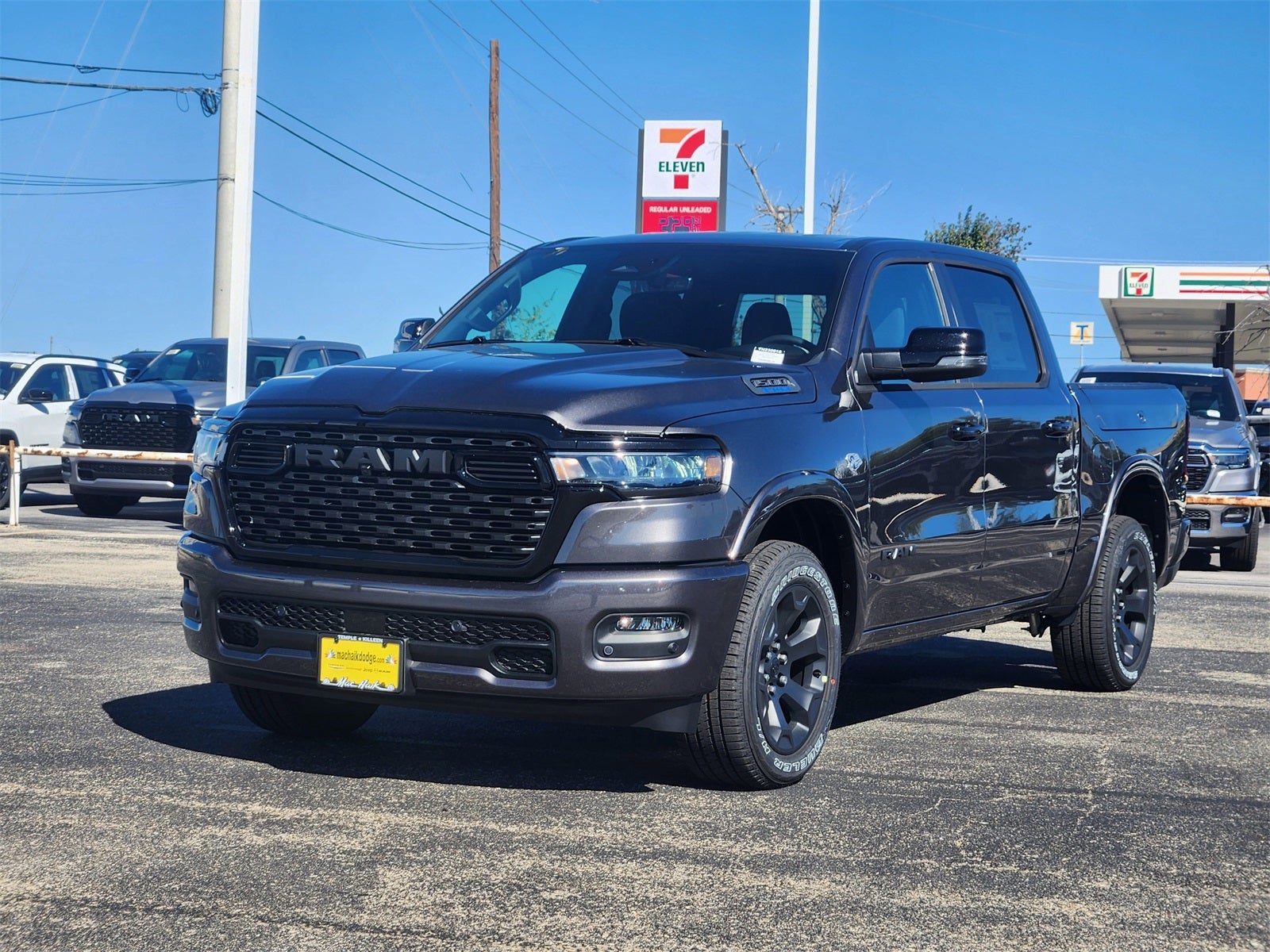 2026 RAM Ram 1500 RAM 1500 LONE STAR CREW CAB 4X4 5'7' BOX