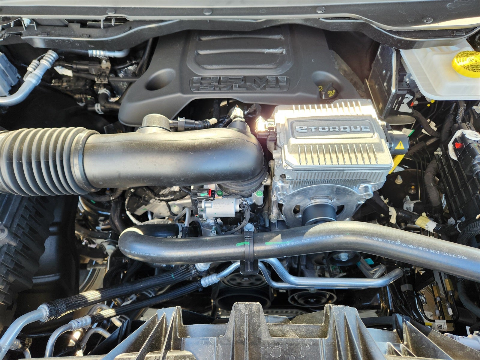 2026 RAM Ram 1500 RAM 1500 LONE STAR CREW CAB 4X4 5'7' BOX