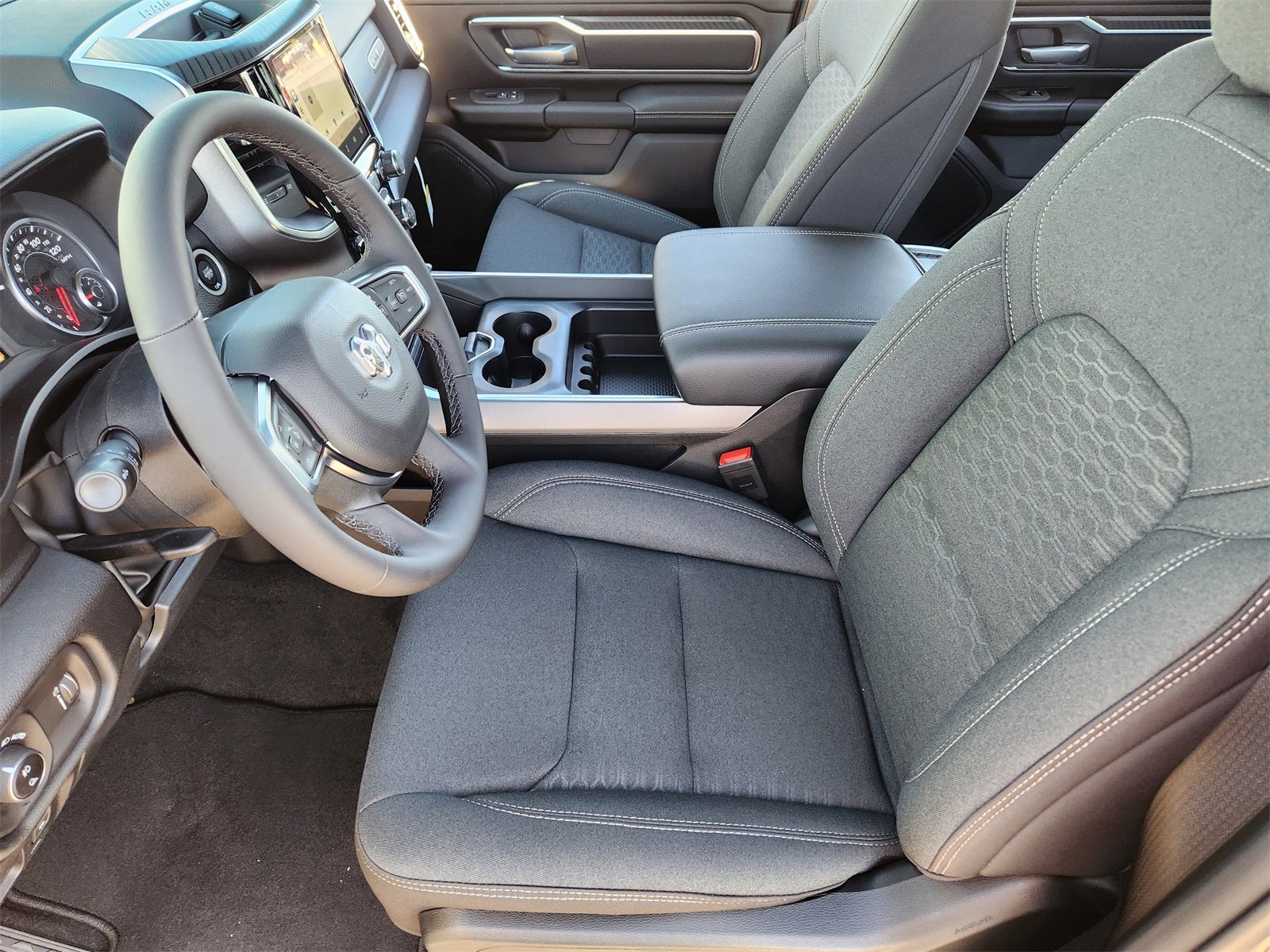 2026 RAM Ram 1500 RAM 1500 LONE STAR CREW CAB 4X4 5'7' BOX