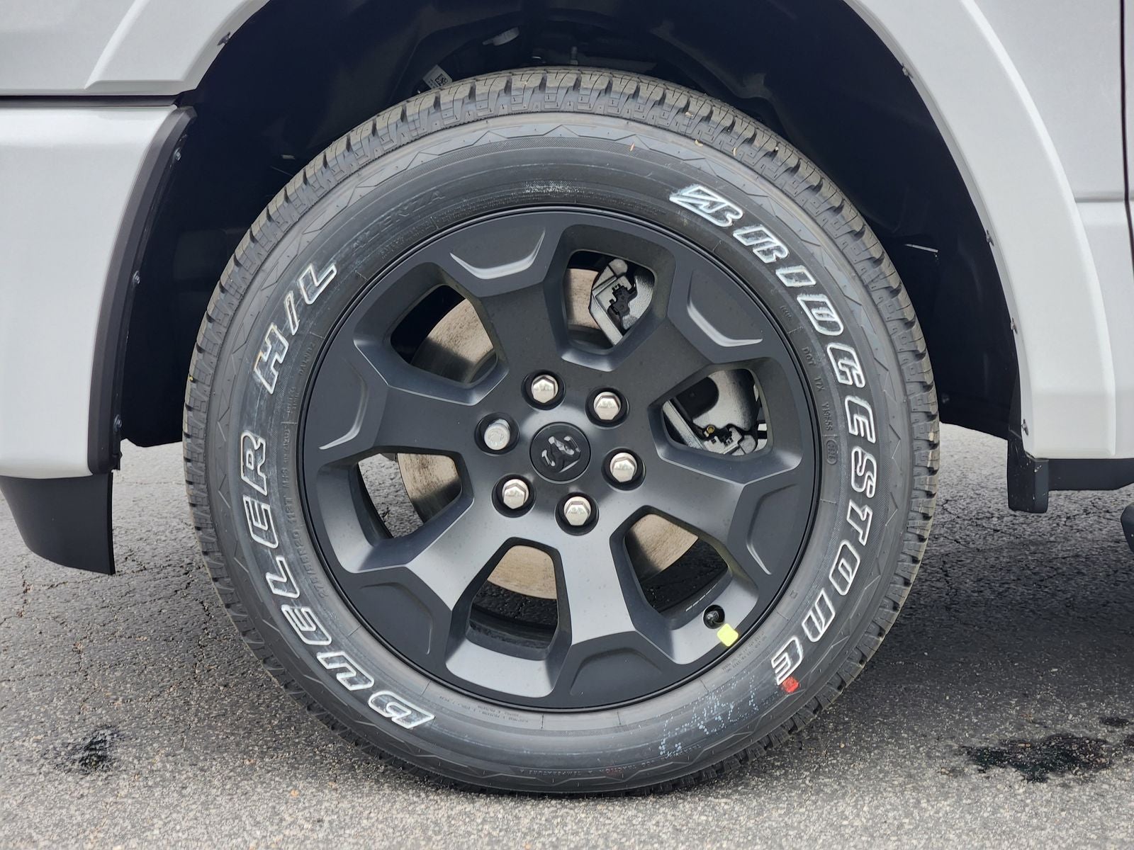 2026 RAM Ram 1500 RAM 1500 LONE STAR CREW CAB 4X4 5'7' BOX