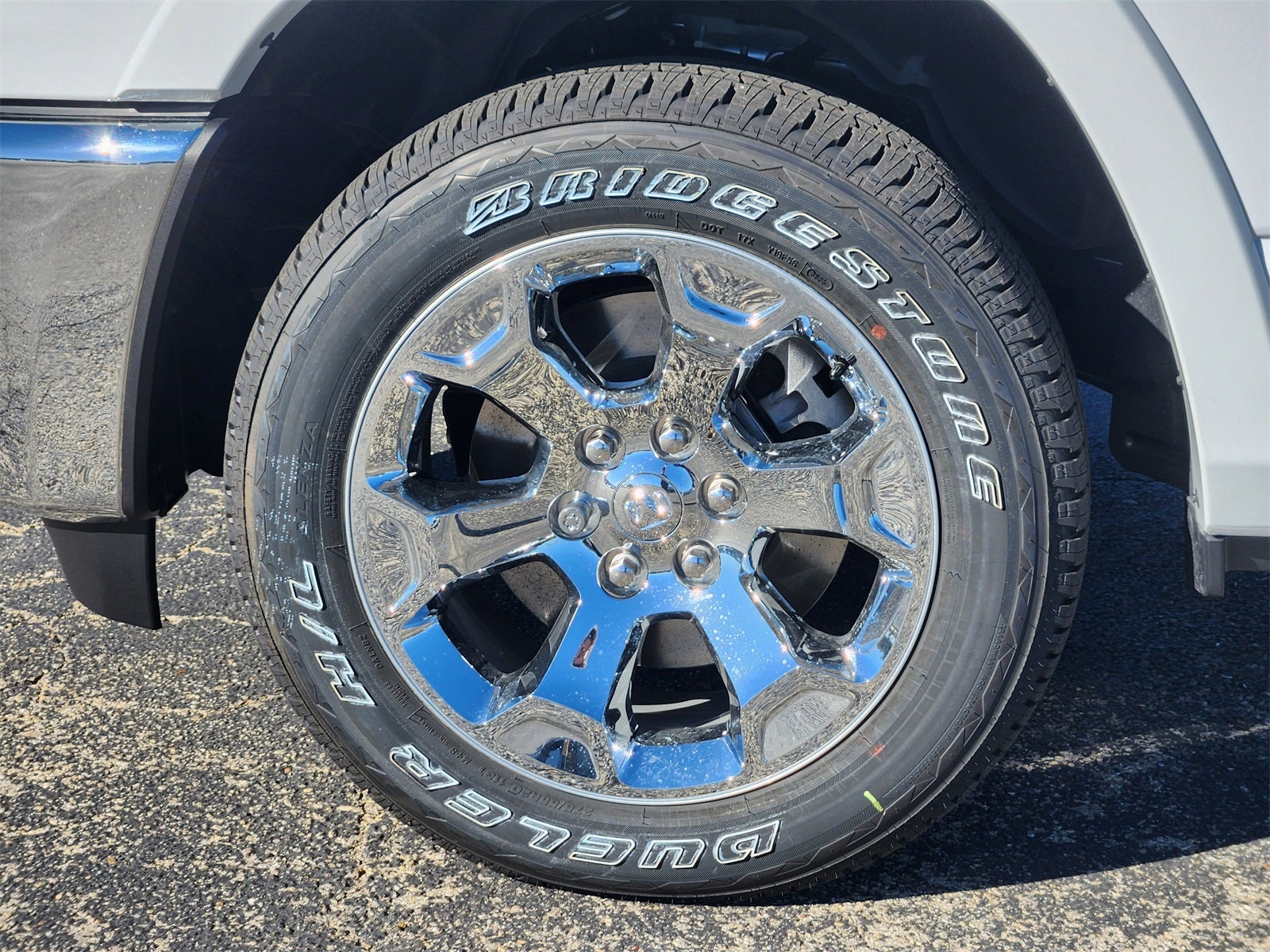 2026 RAM Ram 1500 RAM 1500 LONE STAR CREW CAB 4X4 5'7' BOX