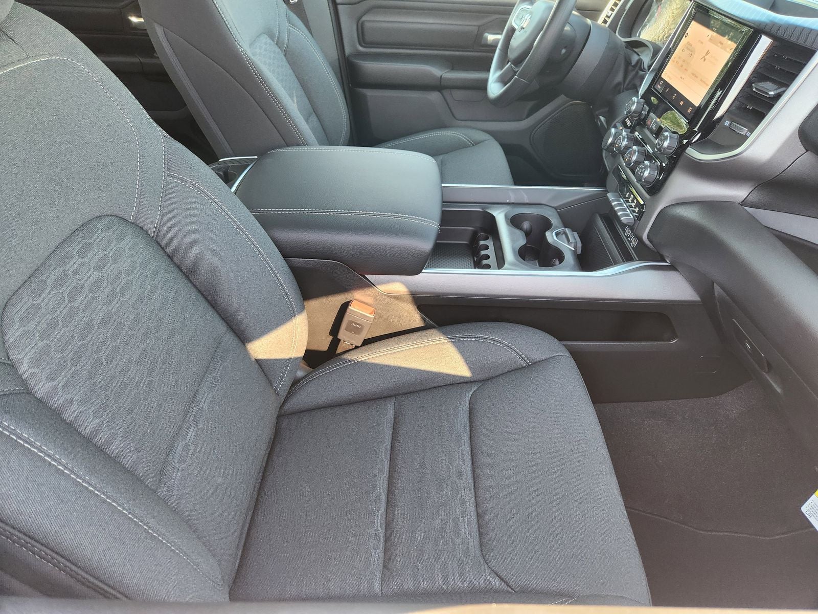 2026 RAM Ram 1500 RAM 1500 EXPRESS CREW CAB 4X4 5'7' BOX