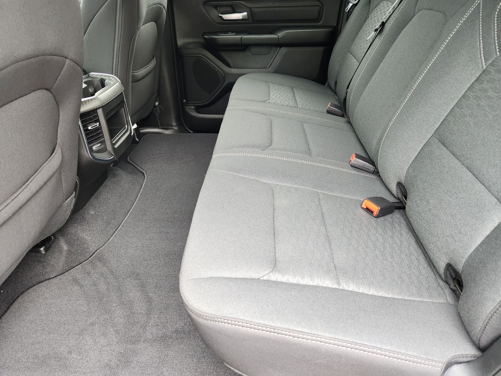 2026 RAM Ram 1500 RAM 1500 EXPRESS CREW CAB 4X4 5'7' BOX