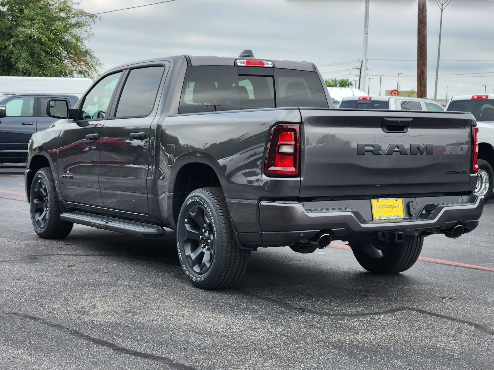 2026 RAM Ram 1500 RAM 1500 EXPRESS CREW CAB 4X4 5'7' BOX