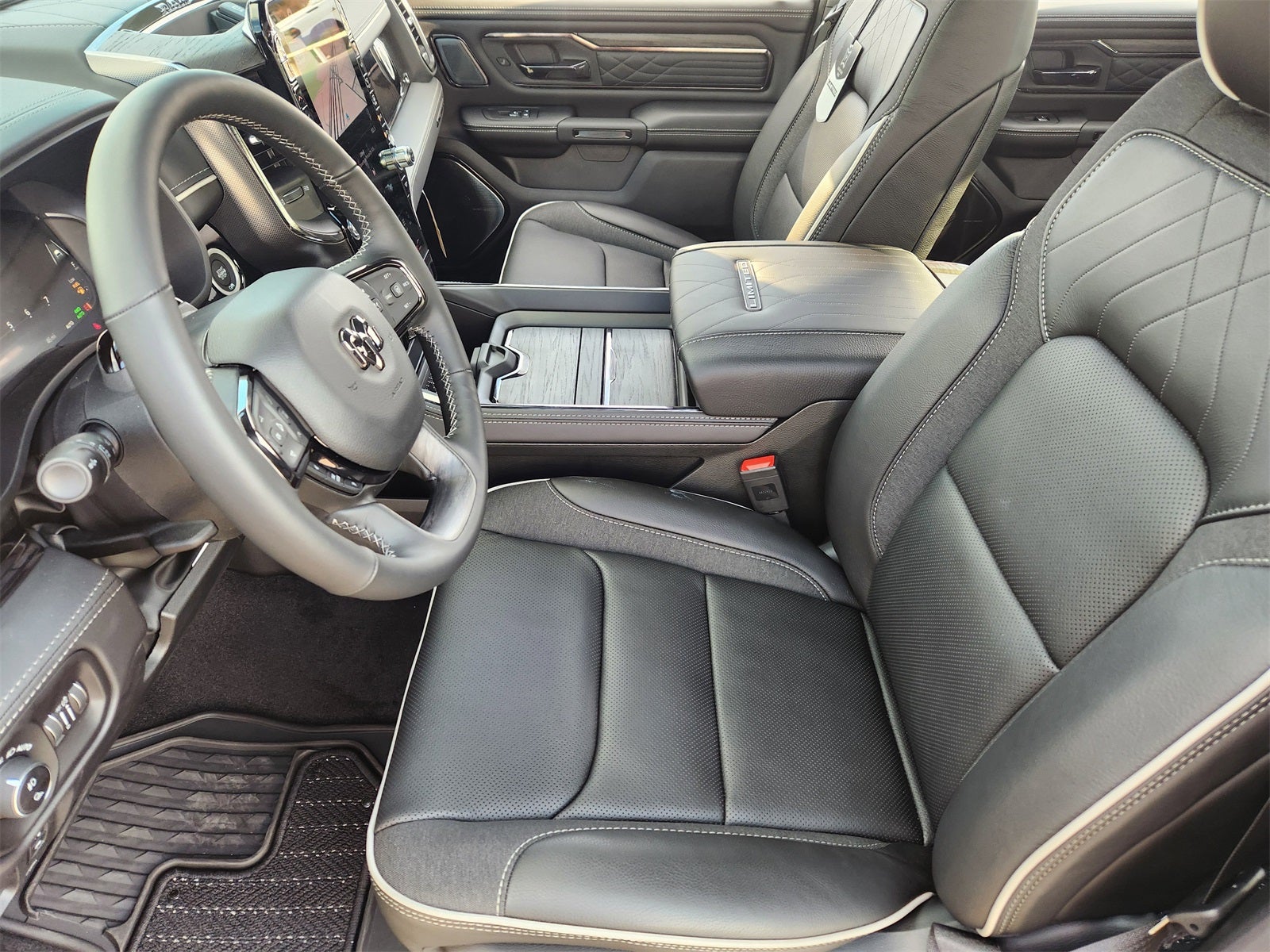 2026 RAM Ram 1500 RAM 1500 LIMITED CREW CAB 4X4 5'7' BOX