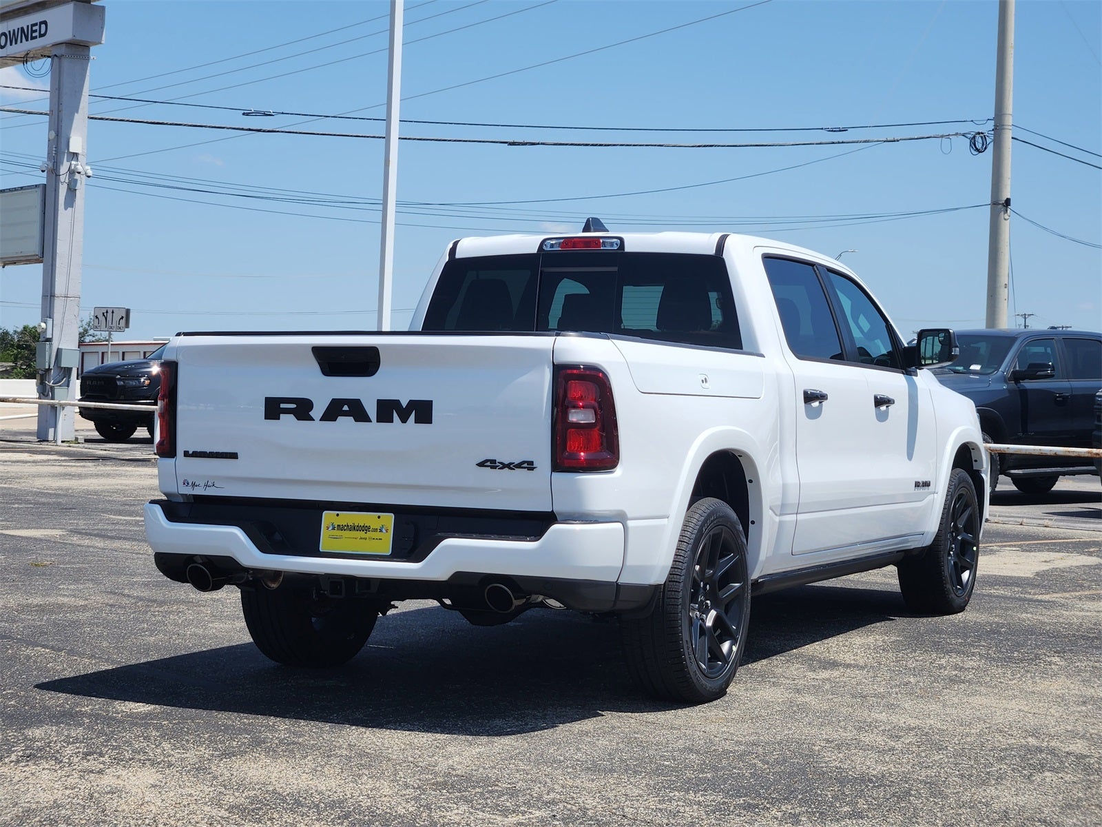 2026 RAM Ram 1500 RAM 1500 LARAMIE CREW CAB 4X4 5'7' BOX