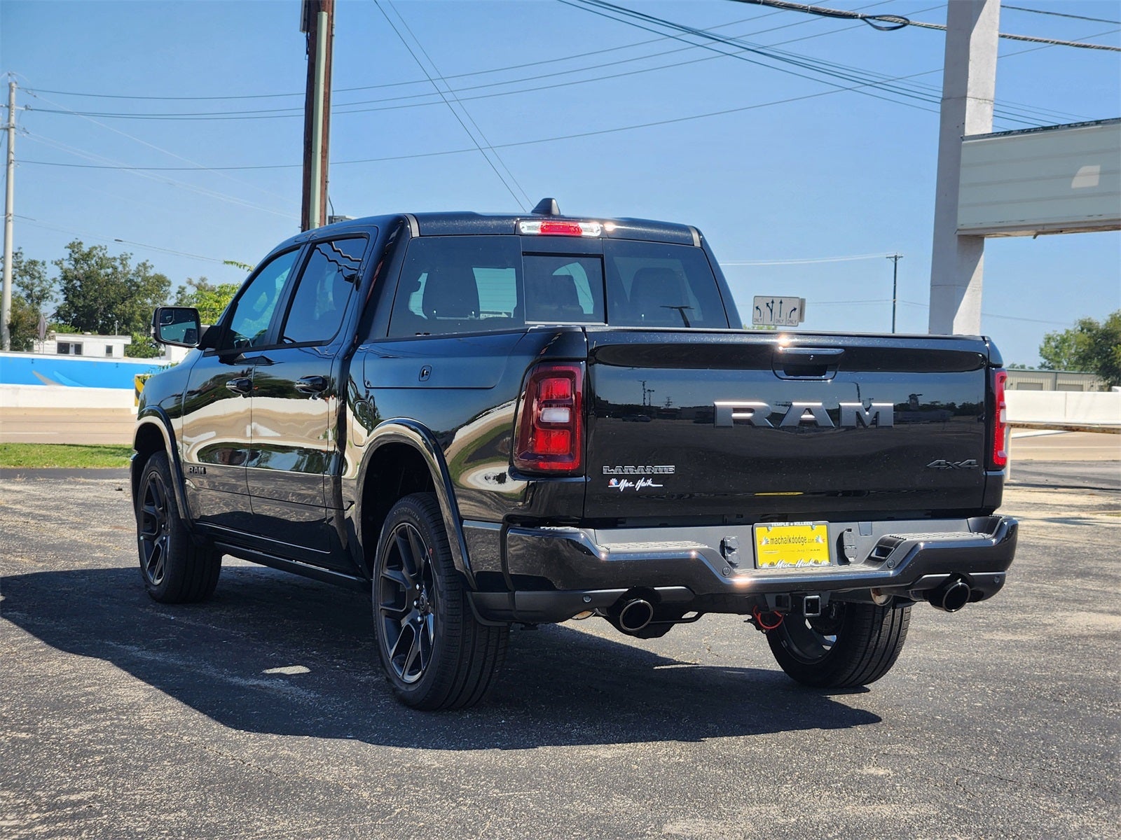 2026 RAM Ram 1500 RAM 1500 LARAMIE CREW CAB 4X4 5'7' BOX