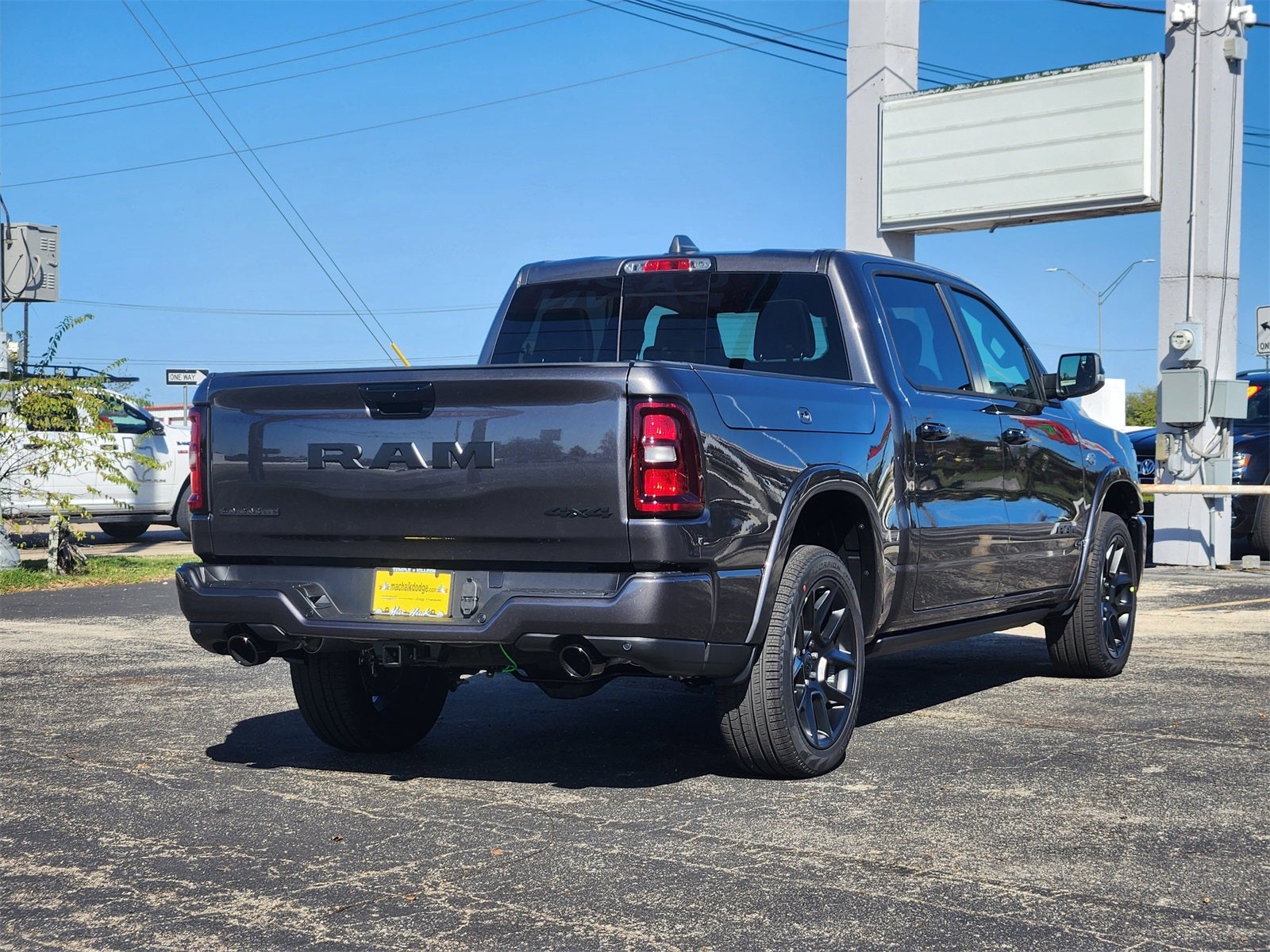 2026 RAM Ram 1500 RAM 1500 LARAMIE CREW CAB 4X4 5'7' BOX