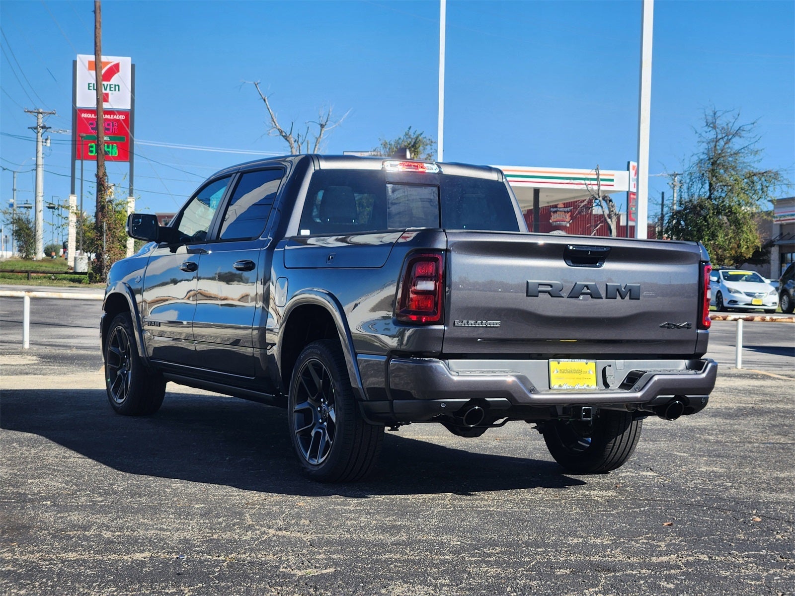 2026 RAM Ram 1500 RAM 1500 LARAMIE CREW CAB 4X4 5'7' BOX