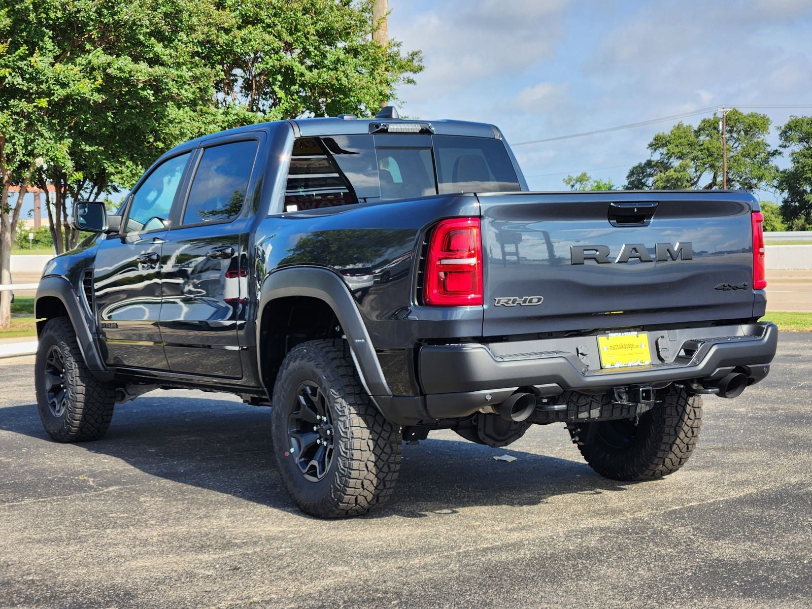 2026 RAM Ram 1500 RAM 1500 RHO CREW CAB 4X4 5'7' BOX