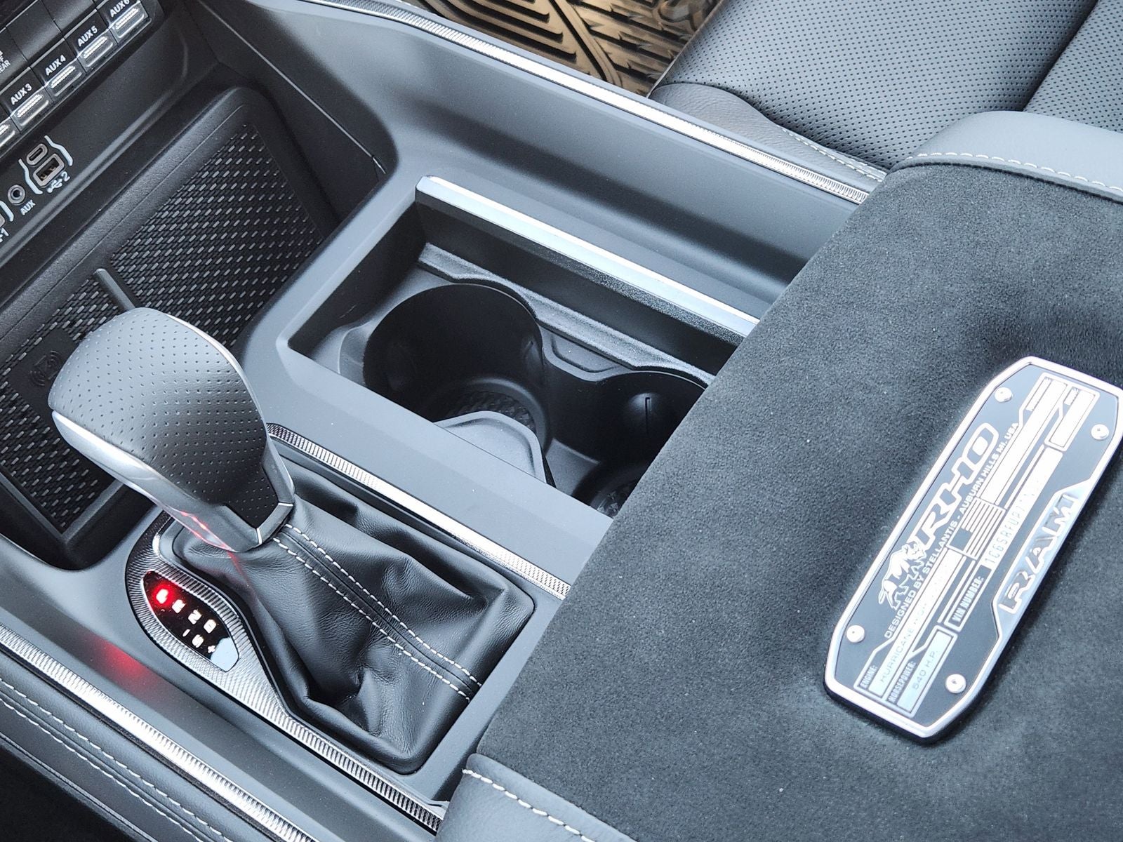 2026 RAM Ram 1500 RAM 1500 RHO CREW CAB 4X4 5'7' BOX