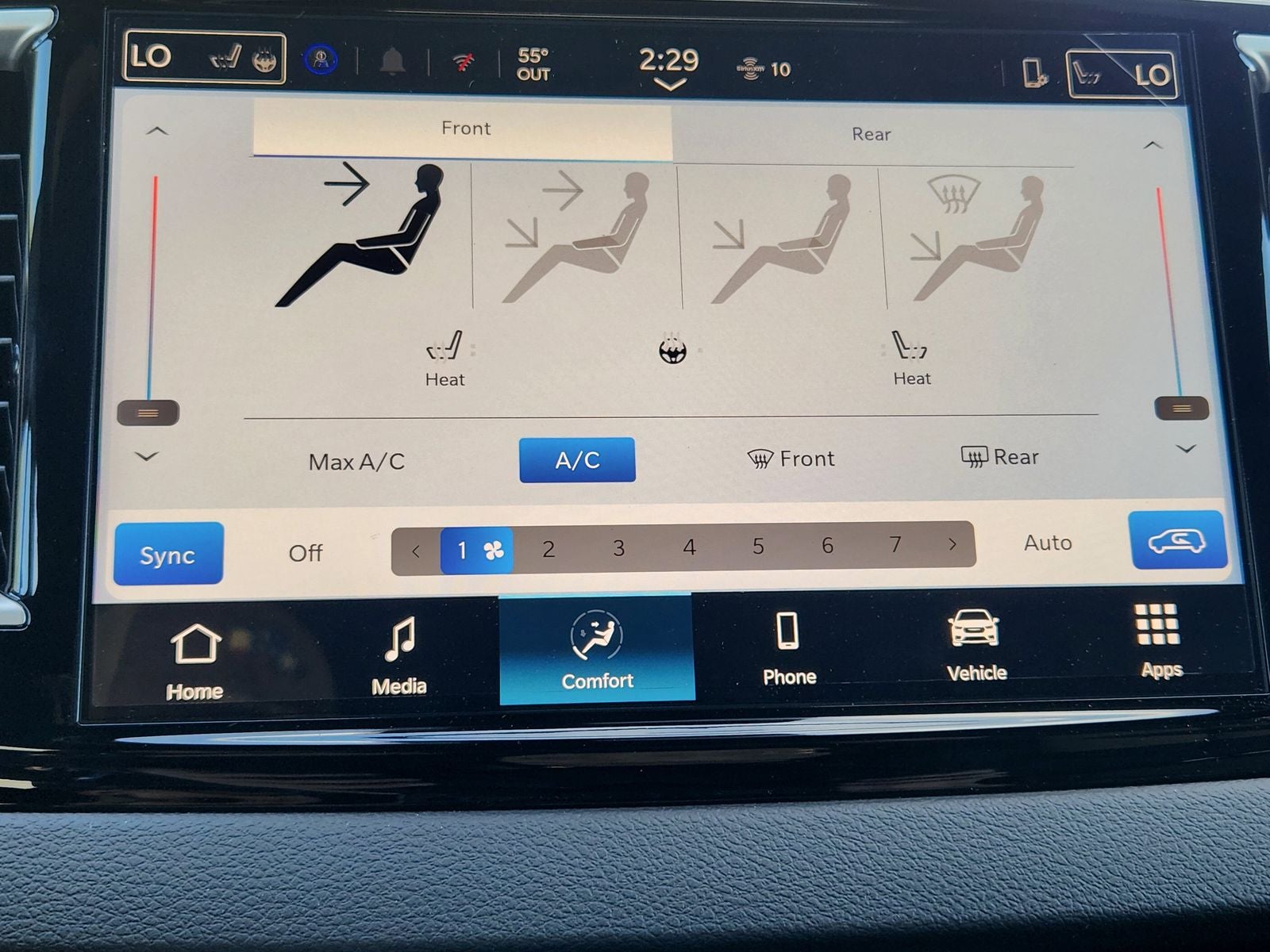 2026 Chrysler Voyager VOYAGER LX