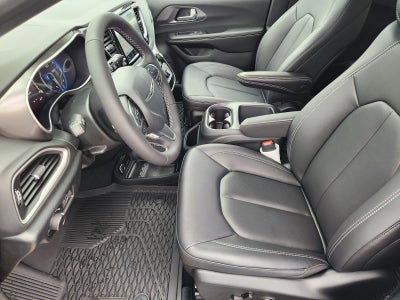 2026 Chrysler Voyager VOYAGER LX