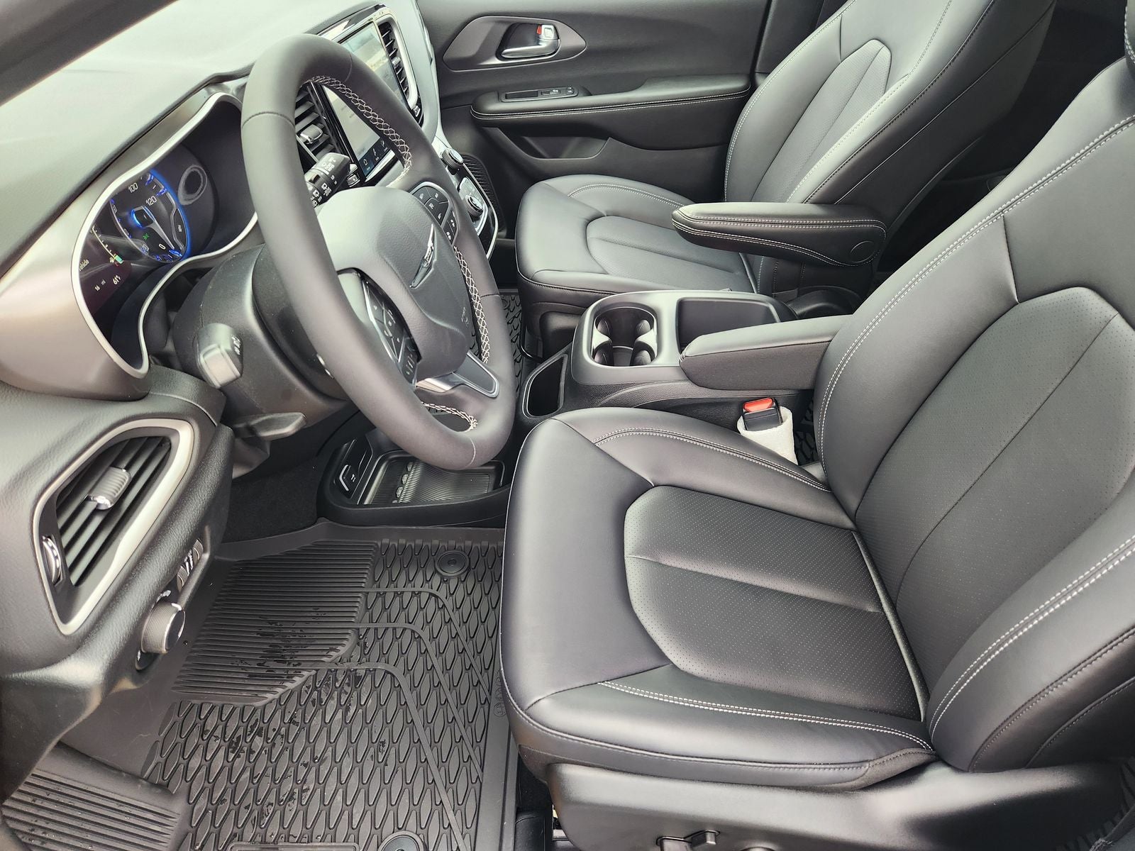 2026 Chrysler Voyager VOYAGER LX