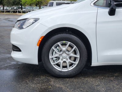 2026 Chrysler Voyager VOYAGER LX