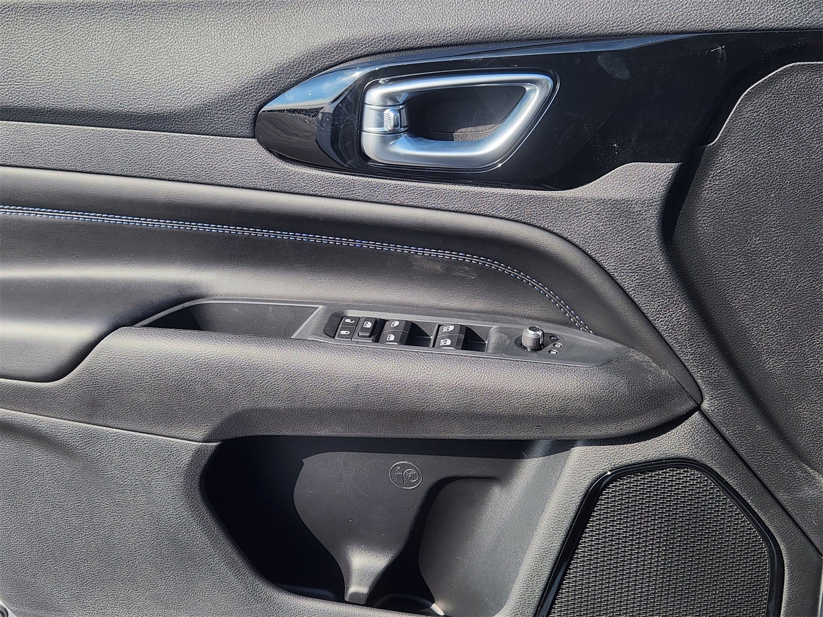 2026 Jeep Compass COMPASS LATITUDE 4X4