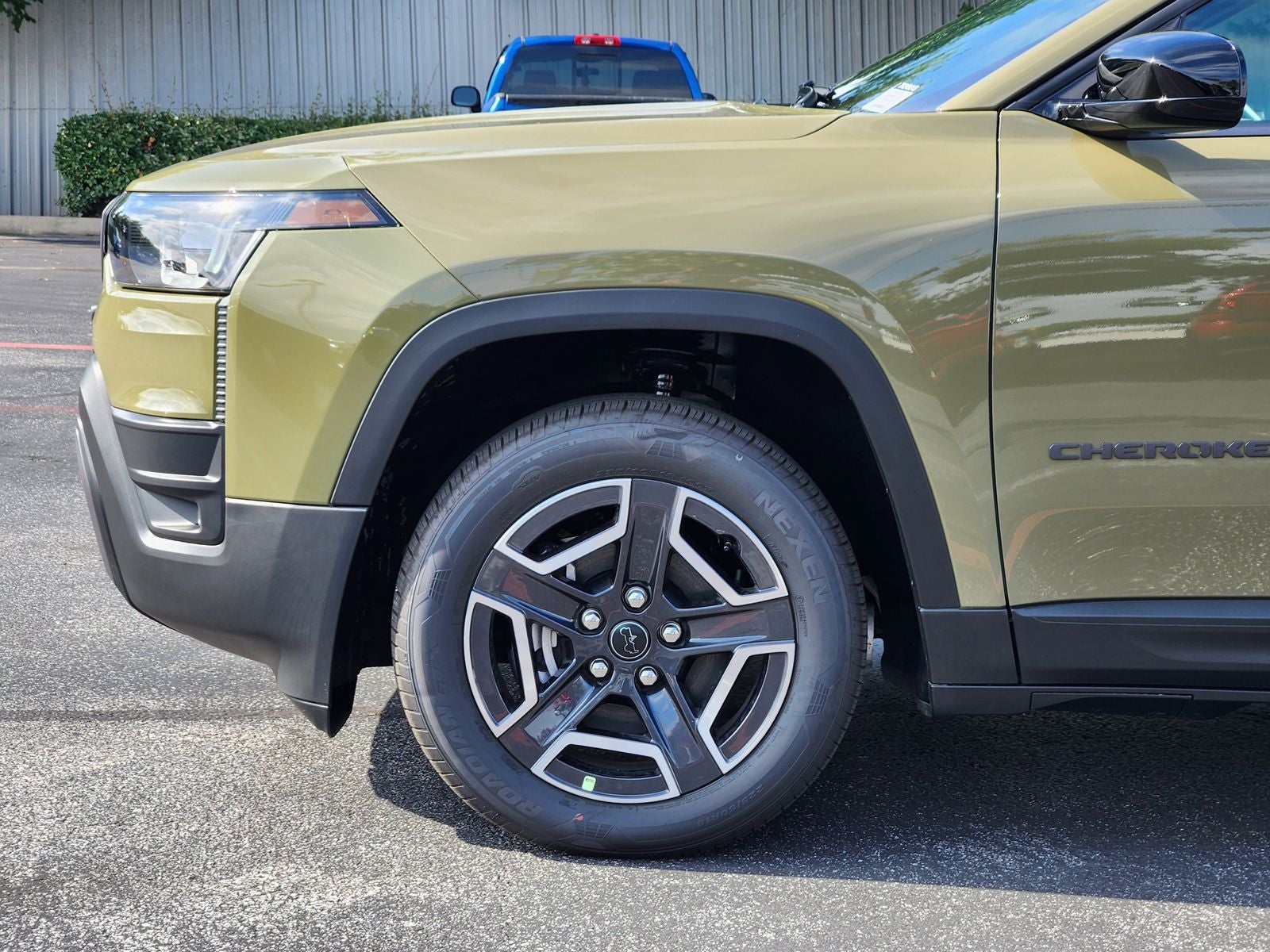 2026 Jeep Cherokee CHEROKEE LAREDO 4X4