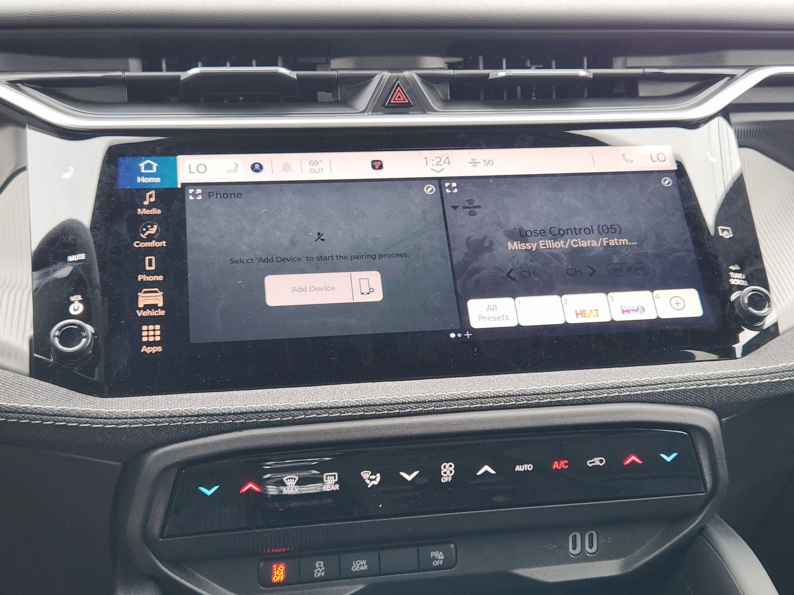 2026 Jeep Cherokee CHEROKEE LAREDO 4X4